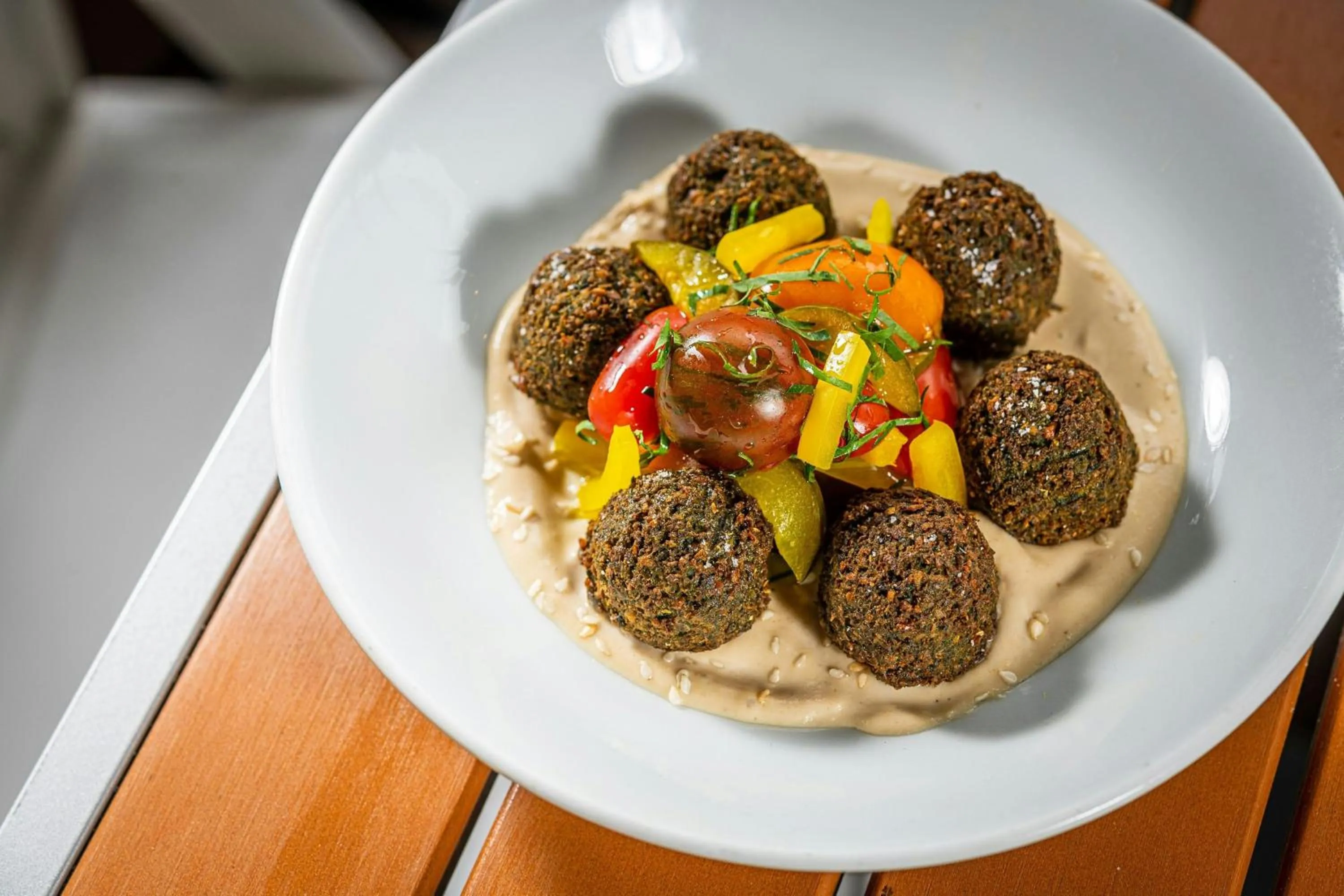 Restaurant/places to eat in W Nashville