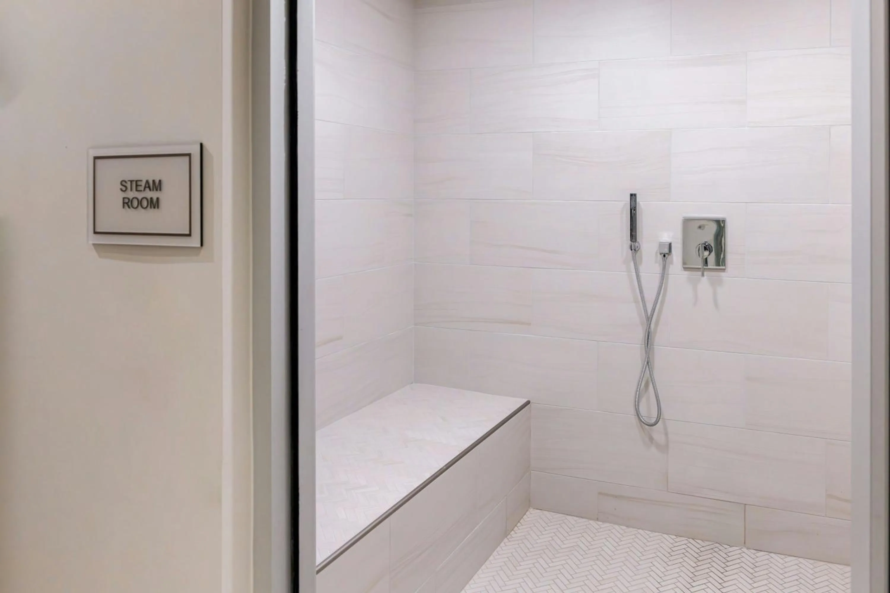 Spa and wellness centre/facilities in Sheraton Flowood The Refuge Hotel & Conference Center