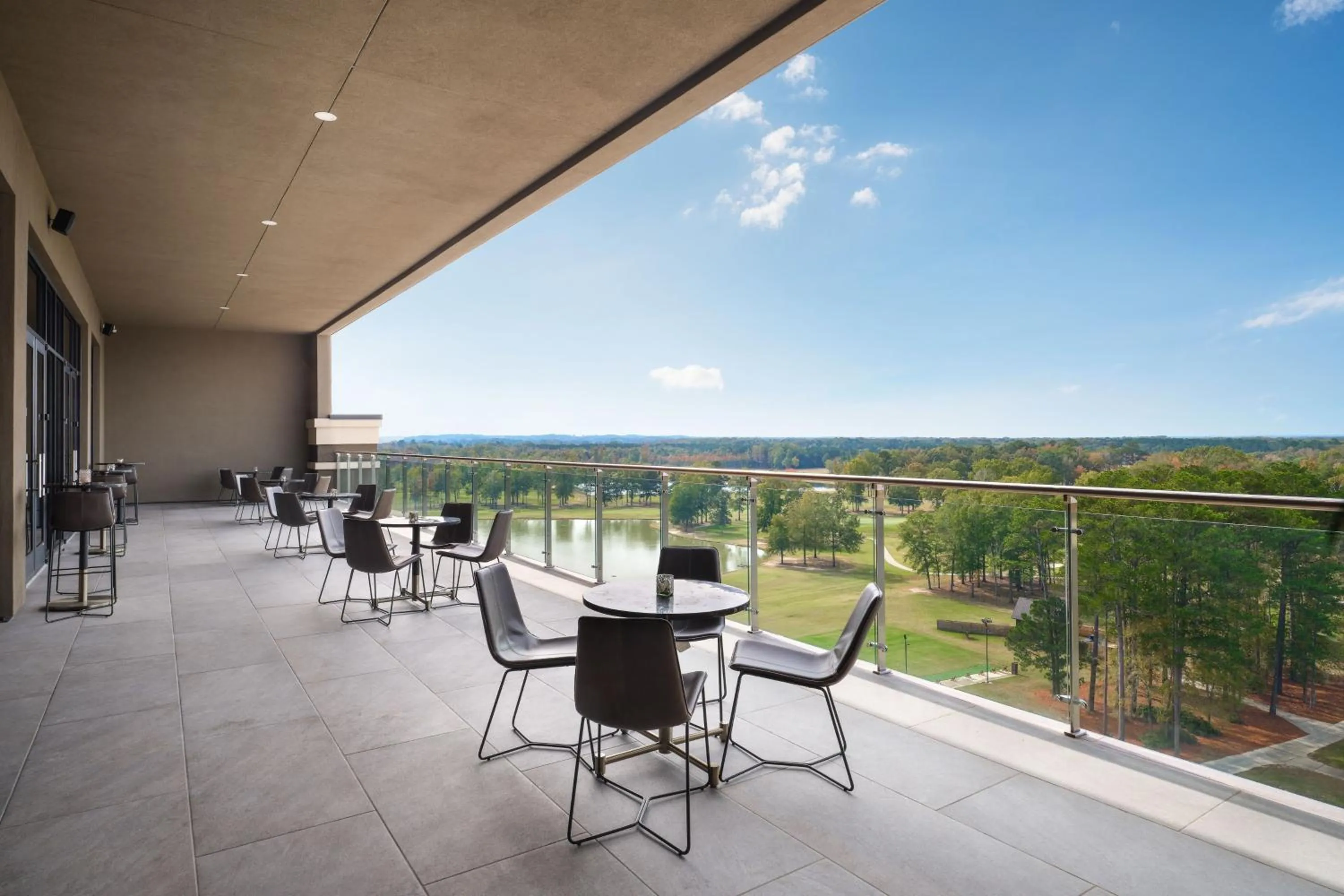 Lounge or bar in Sheraton Flowood The Refuge Hotel & Conference Center