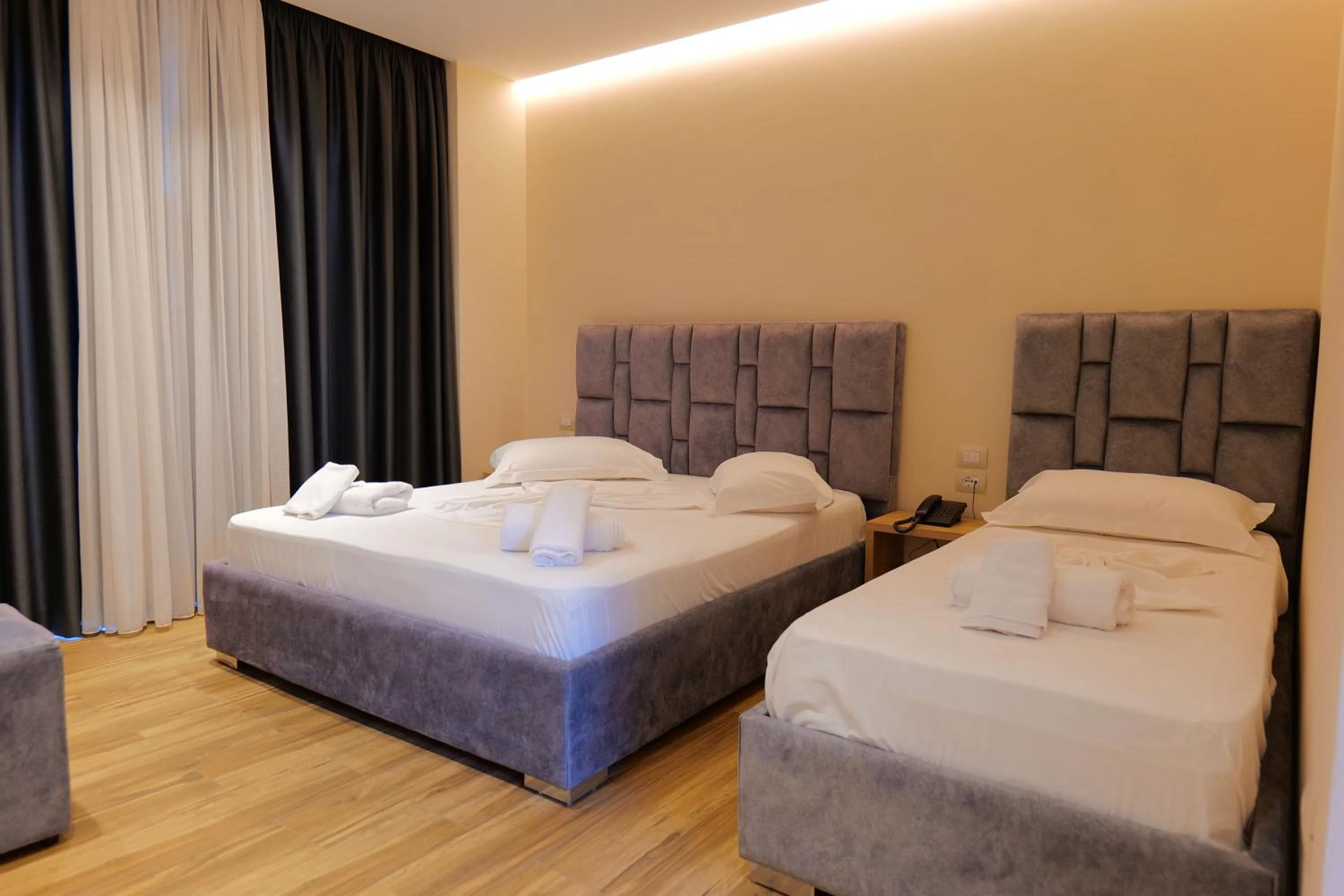 Bed in Hotel Alexander