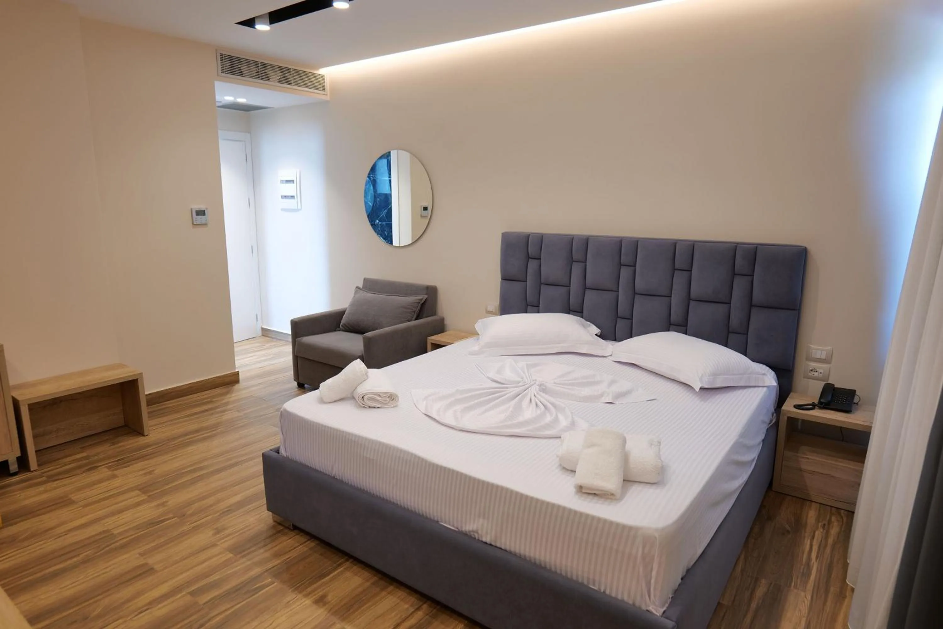 Bed in Hotel Alexander