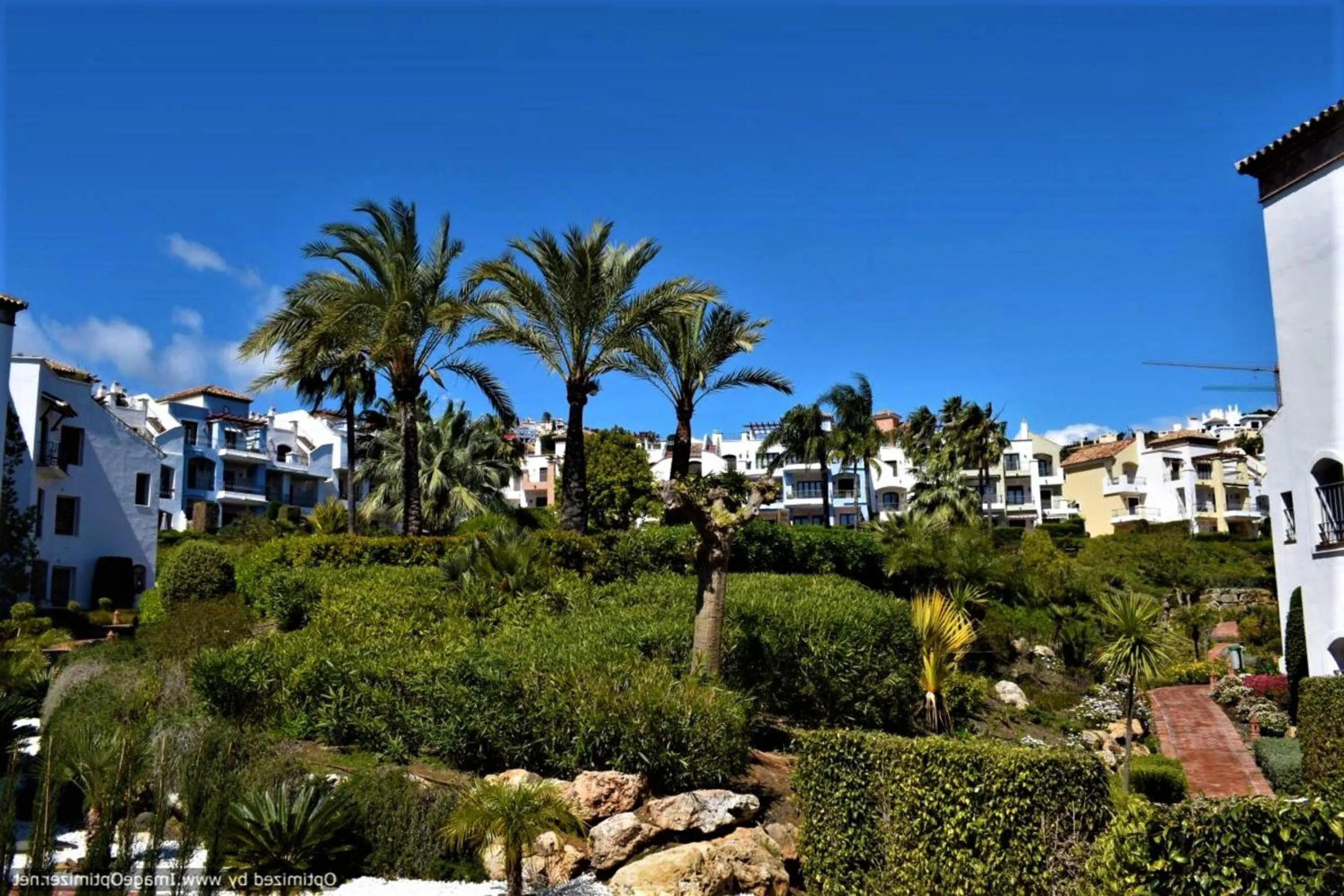 Property building in Superior 3BR GolfLA Apartment Minutes from Puerto Banus & Marbella