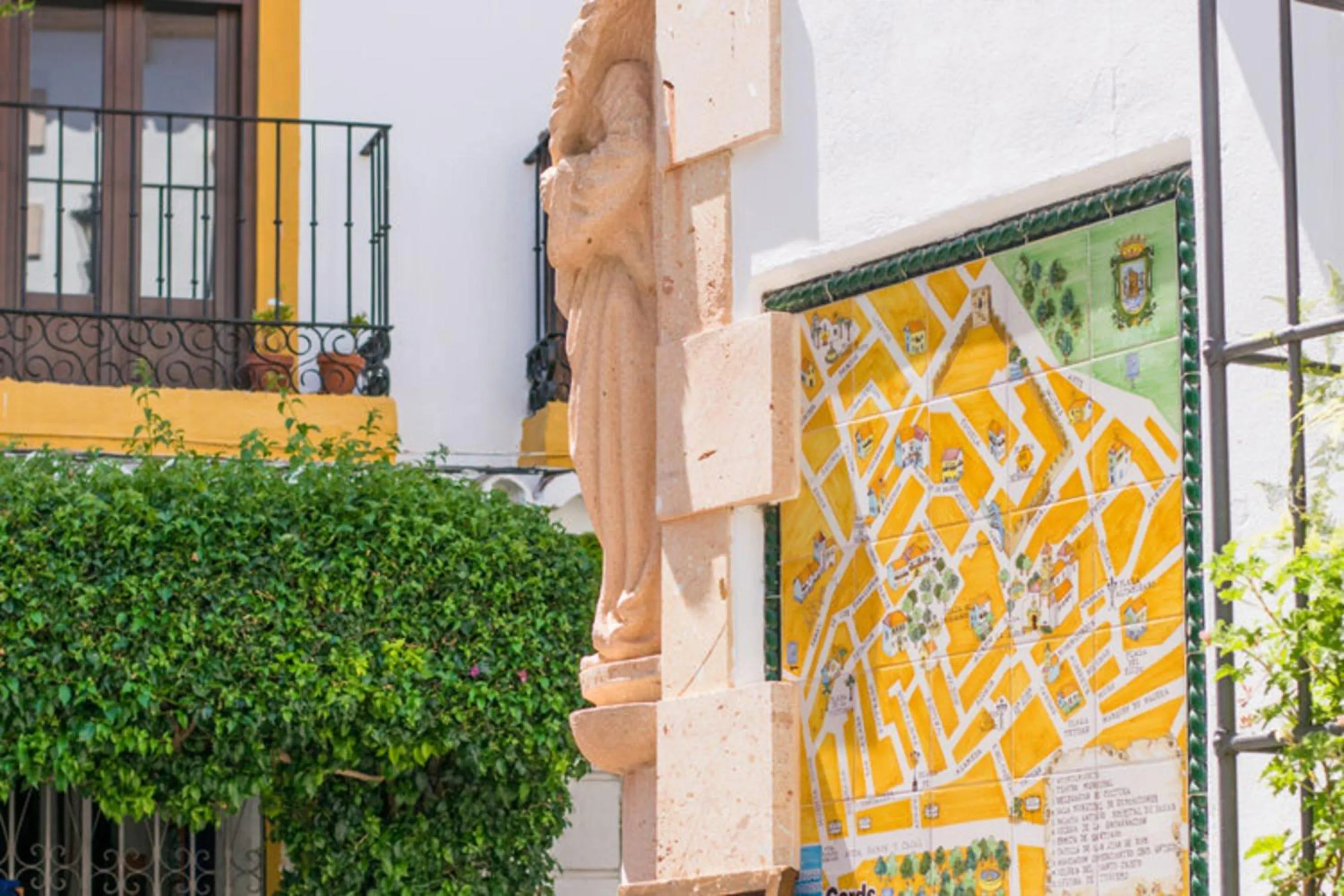 Property building in Superior 3BR GolfLA Apartment Minutes from Puerto Banus & Marbella