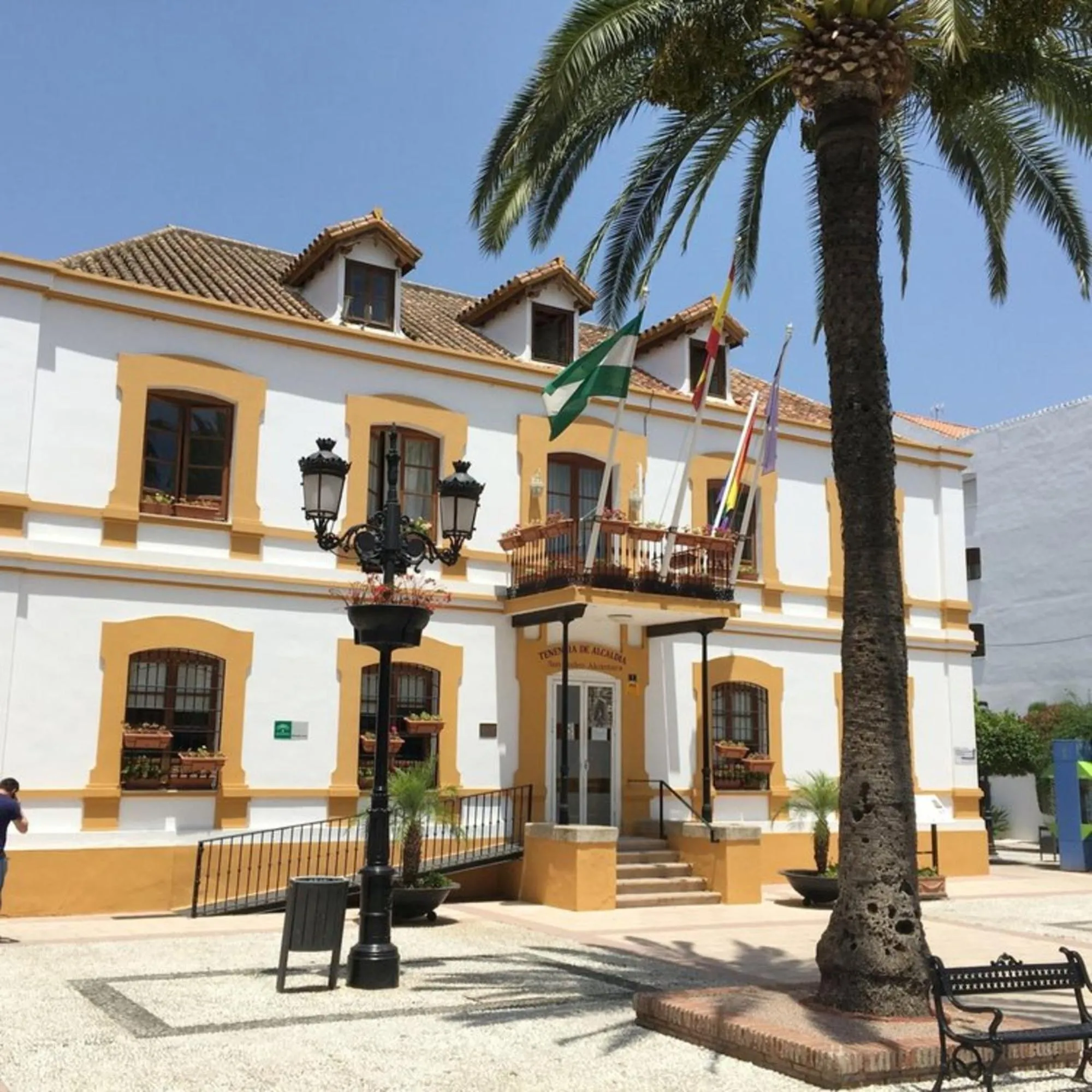 Day in Superior 3BR GolfLA Apartment Minutes from Puerto Banus & Marbella