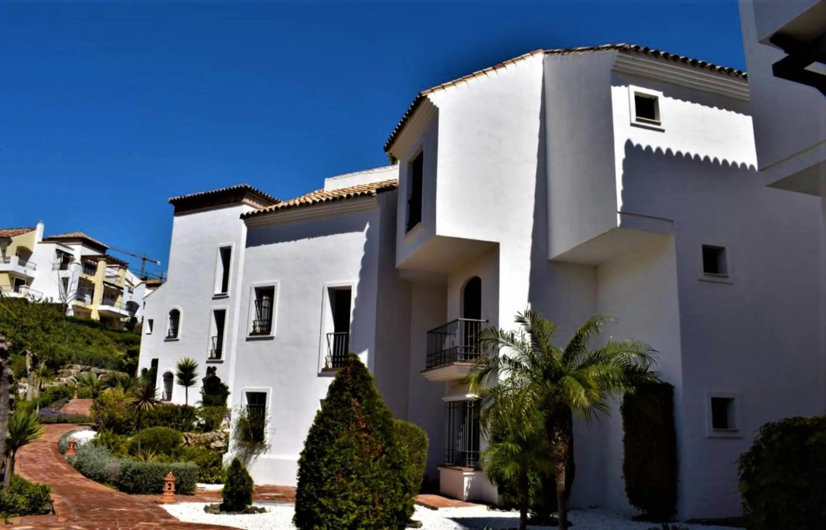 Day in Superior 3BR GolfLA Apartment Minutes from Puerto Banus & Marbella