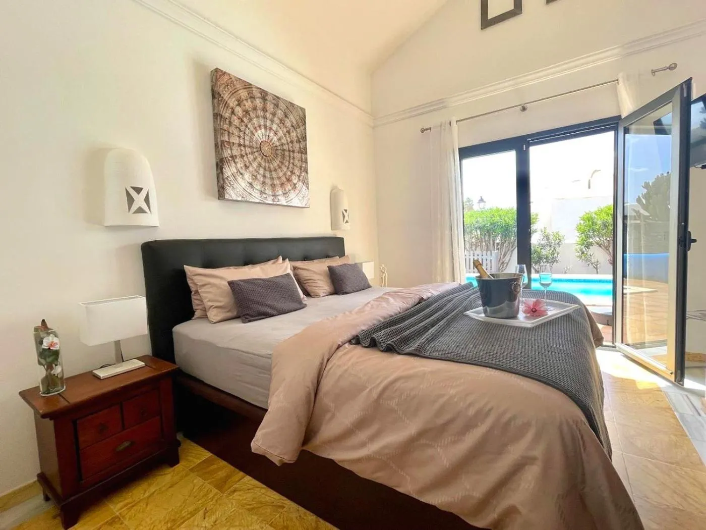 Bedroom, Bed in Villa Casa Karoline with a sunny terrace, heated pool, comfort and privacy in a quiet neighborhood