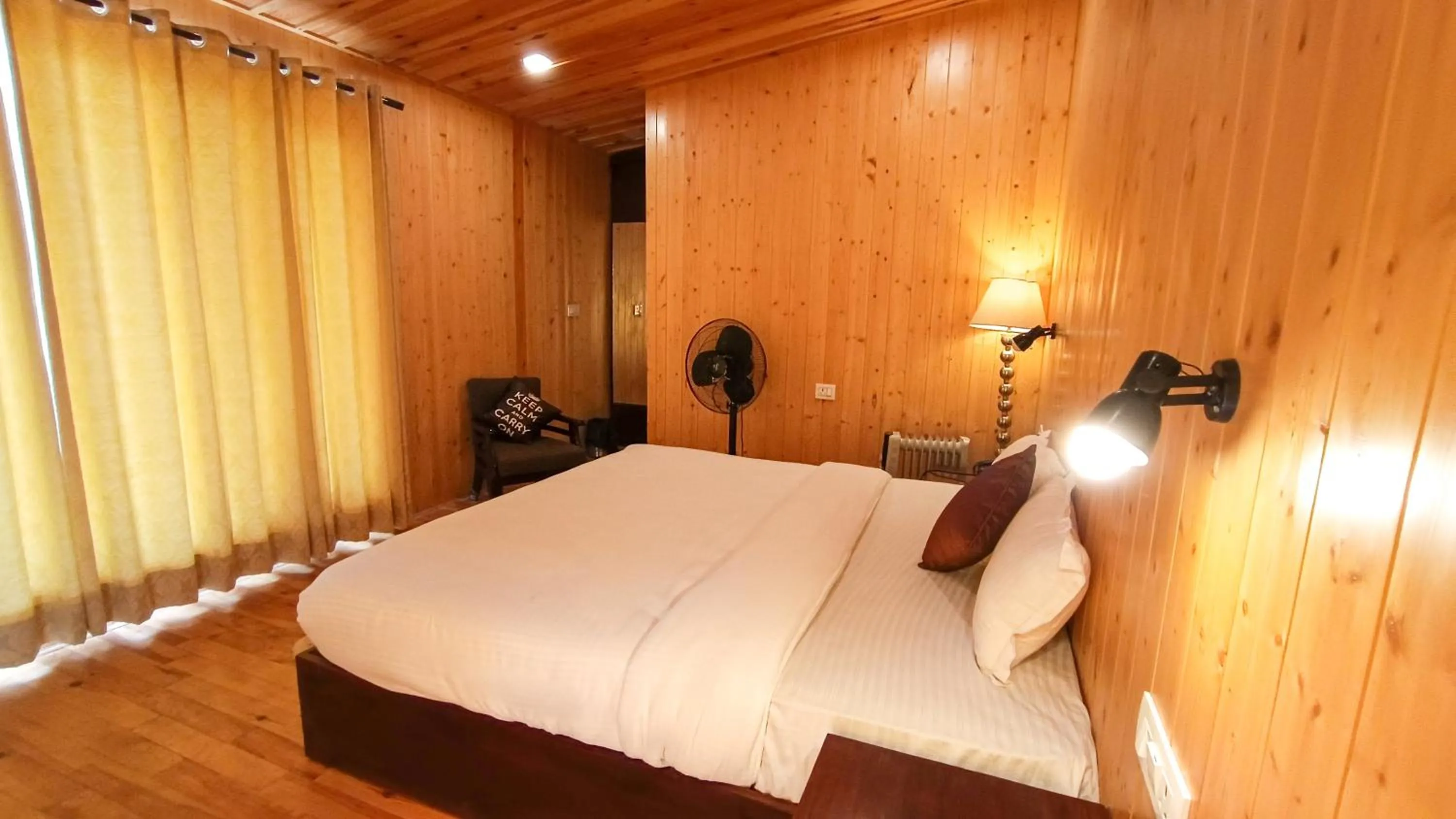 Bed in THEHIMALAYANLIVING WHISTLING PINES