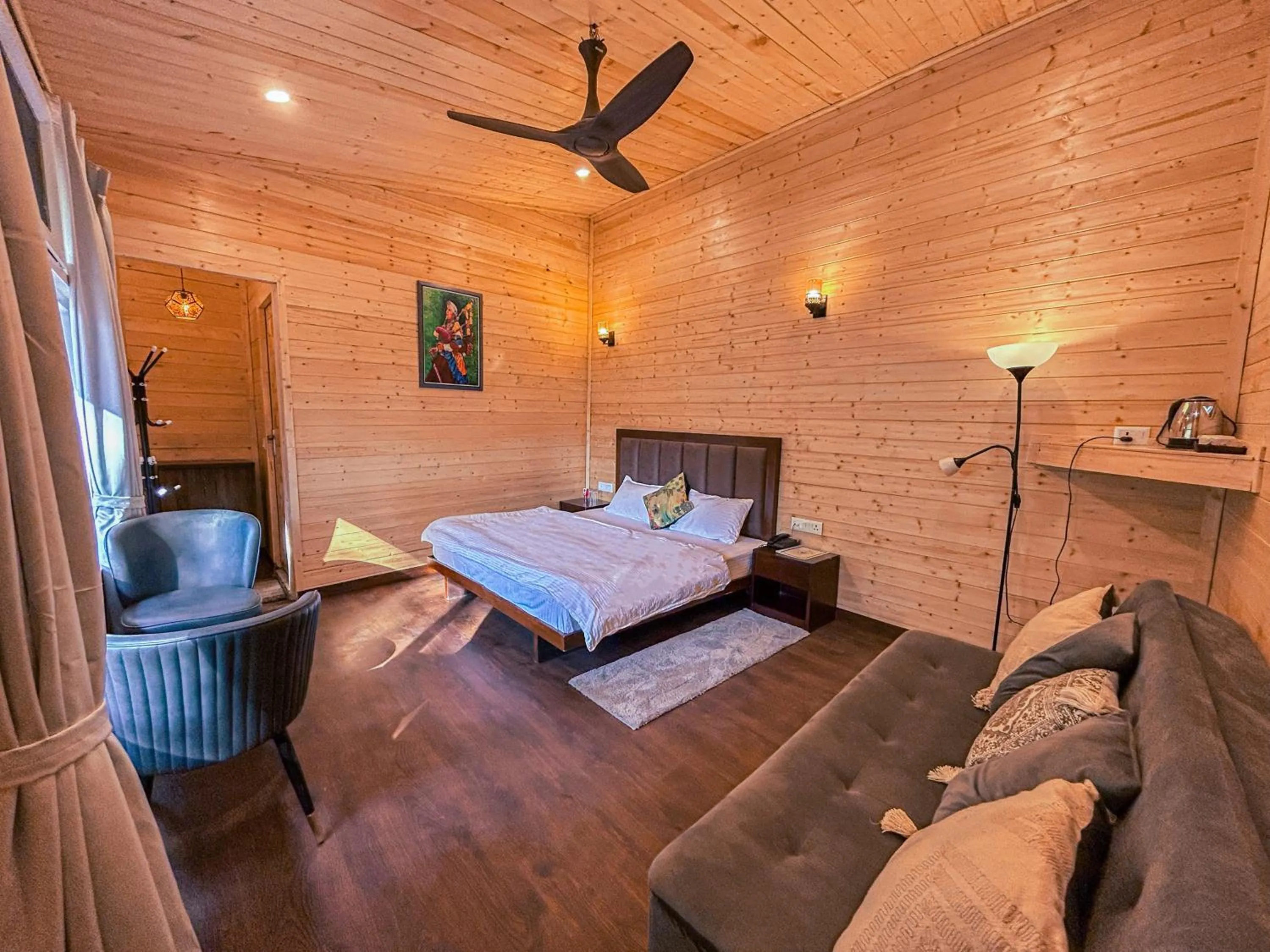 Living room, Bed in THEHIMALAYANLIVING WHISTLING PINES