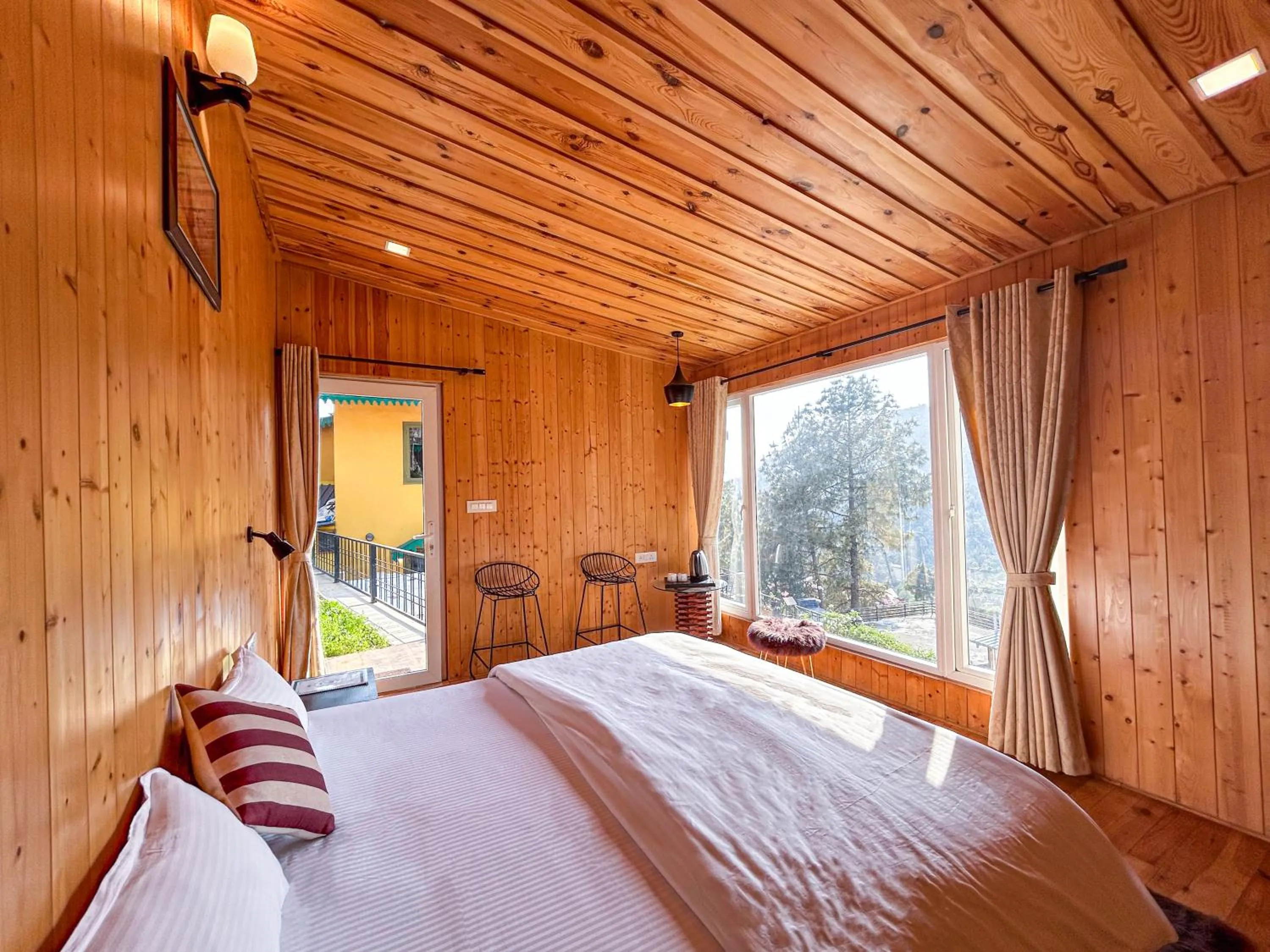 View (from property/room), Bed in THEHIMALAYANLIVING WHISTLING PINES