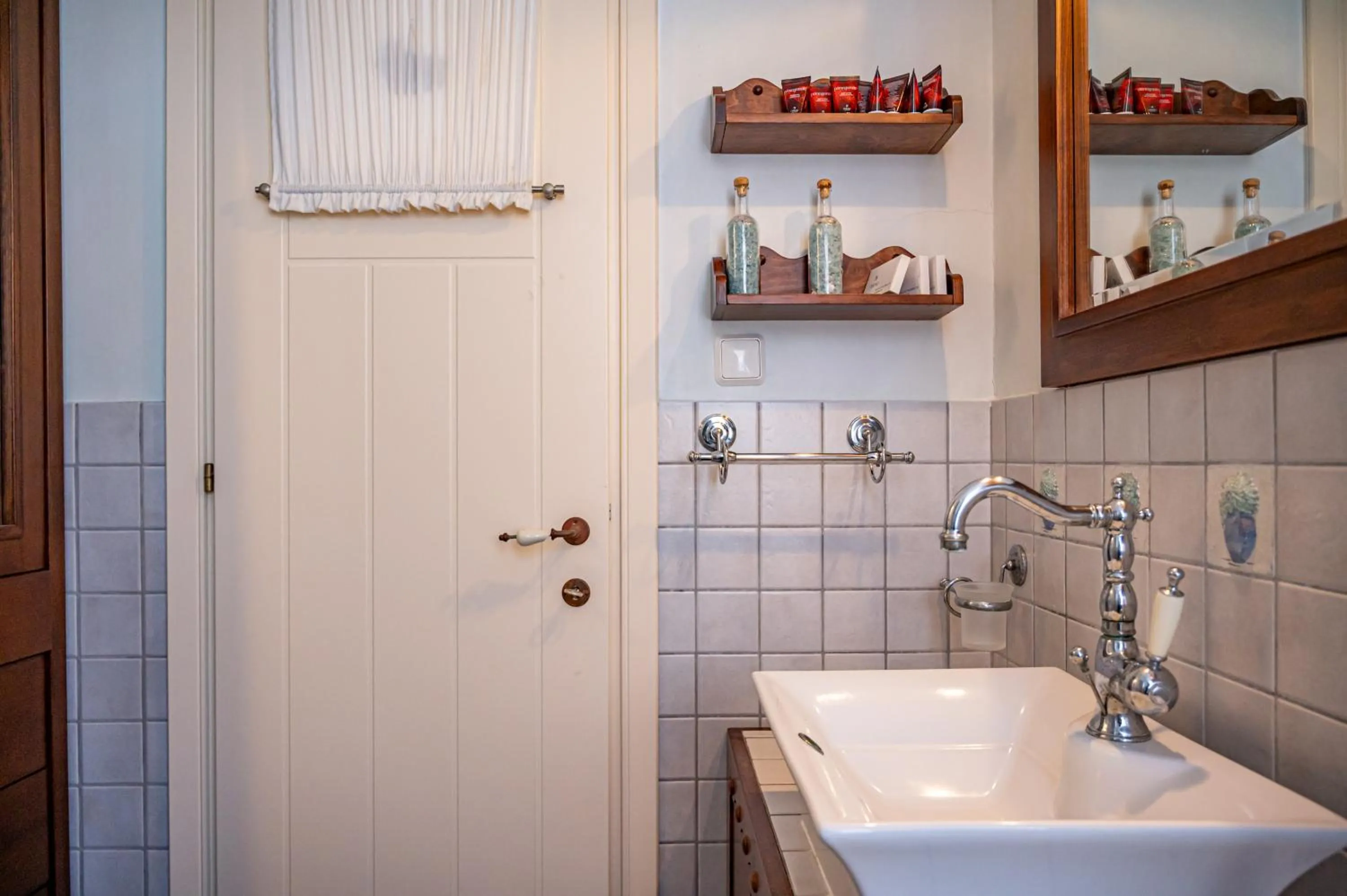 Bathroom in Emily's Luxury Suites