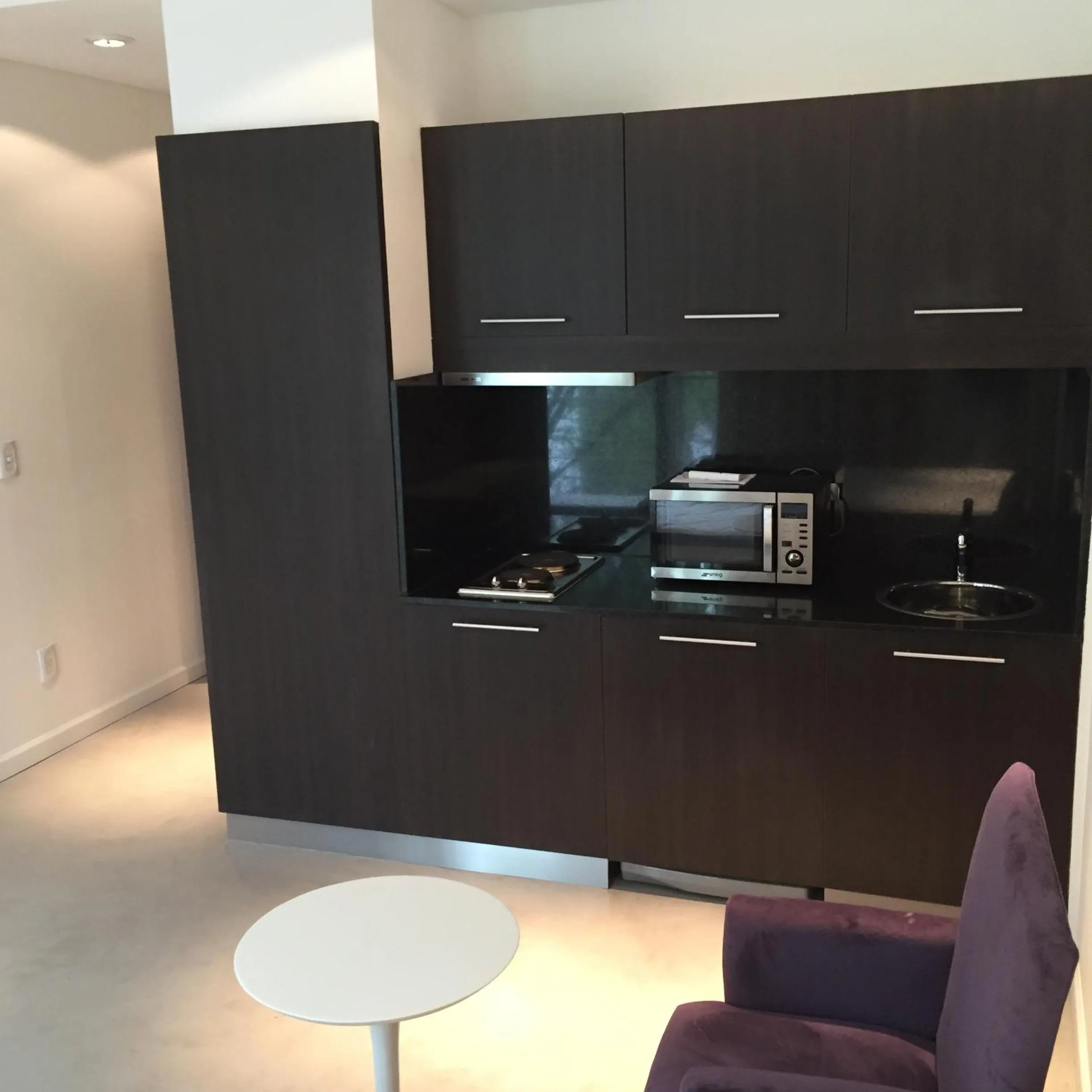 Kitchen or kitchenette in Bue Apartments