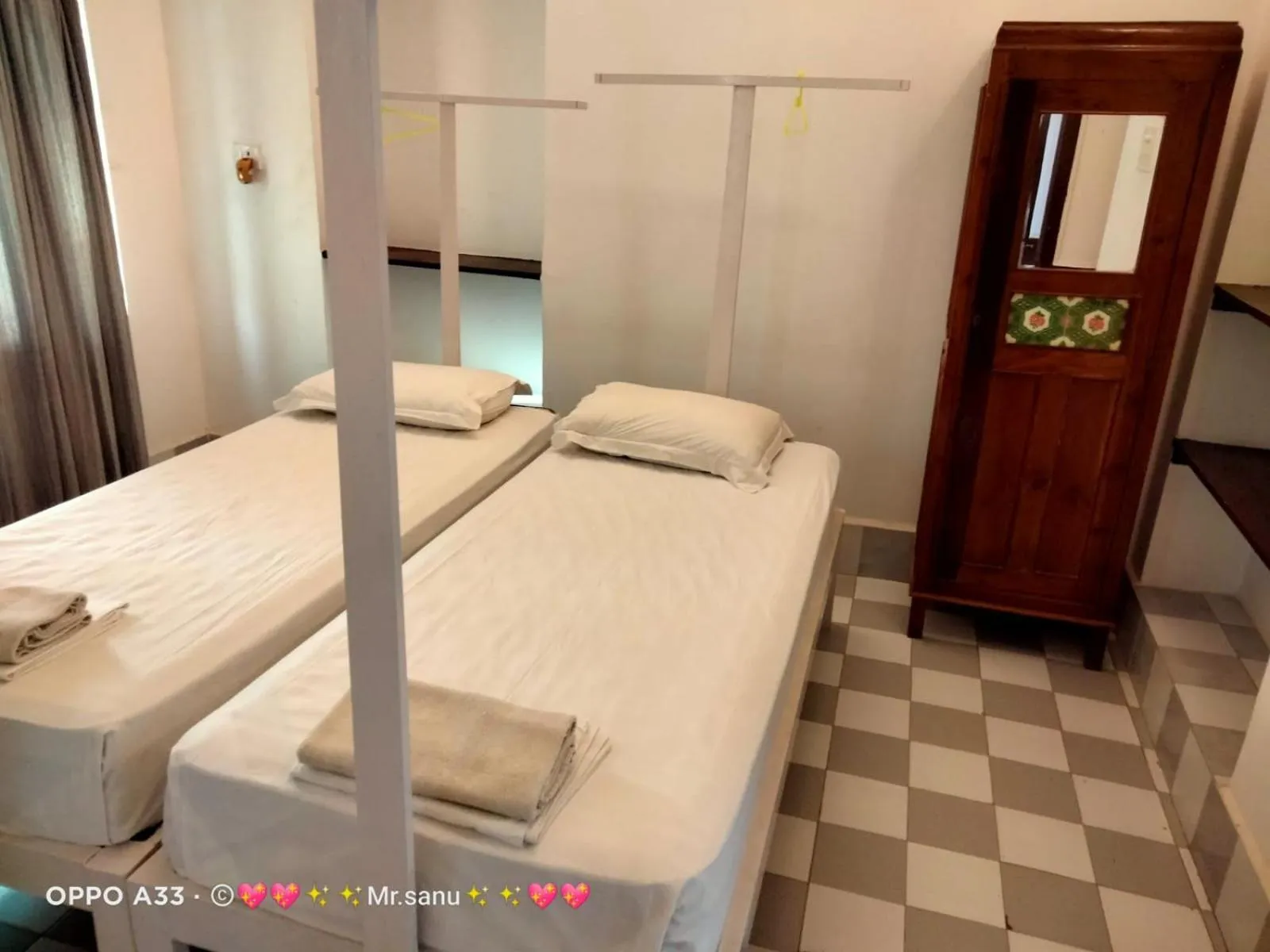 Photo of the whole room, Bed in Z Hotel