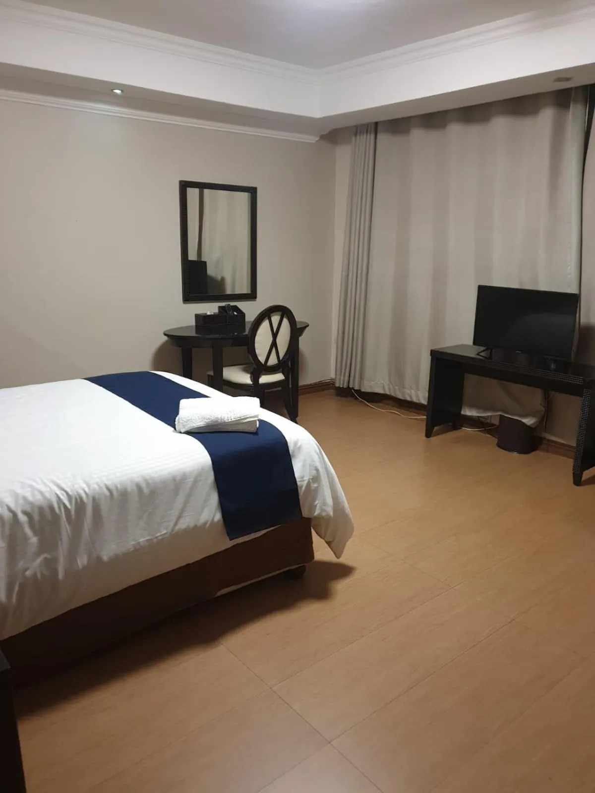 Bedroom in Al Hamra Hotel Durban