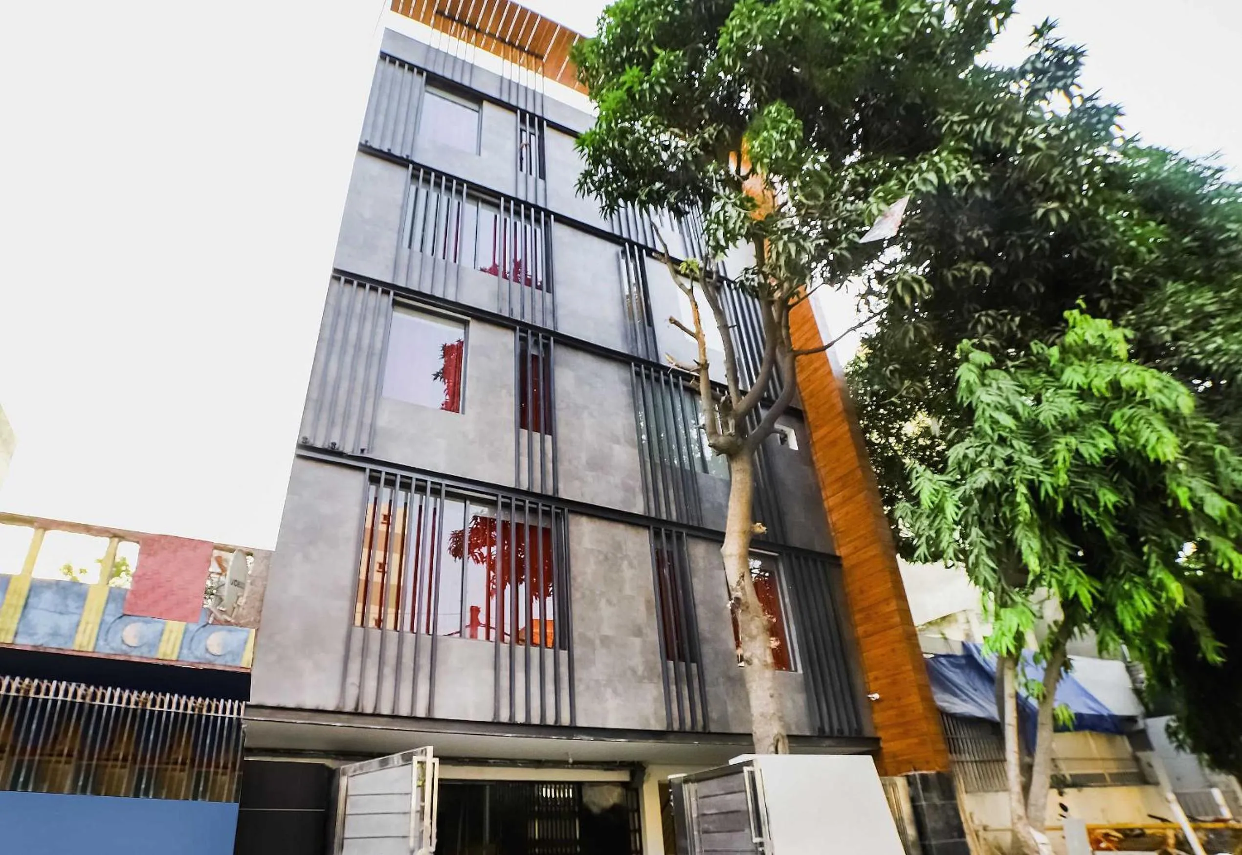 Facade/entrance in Hotel O Ashirwad home Near Pitampura