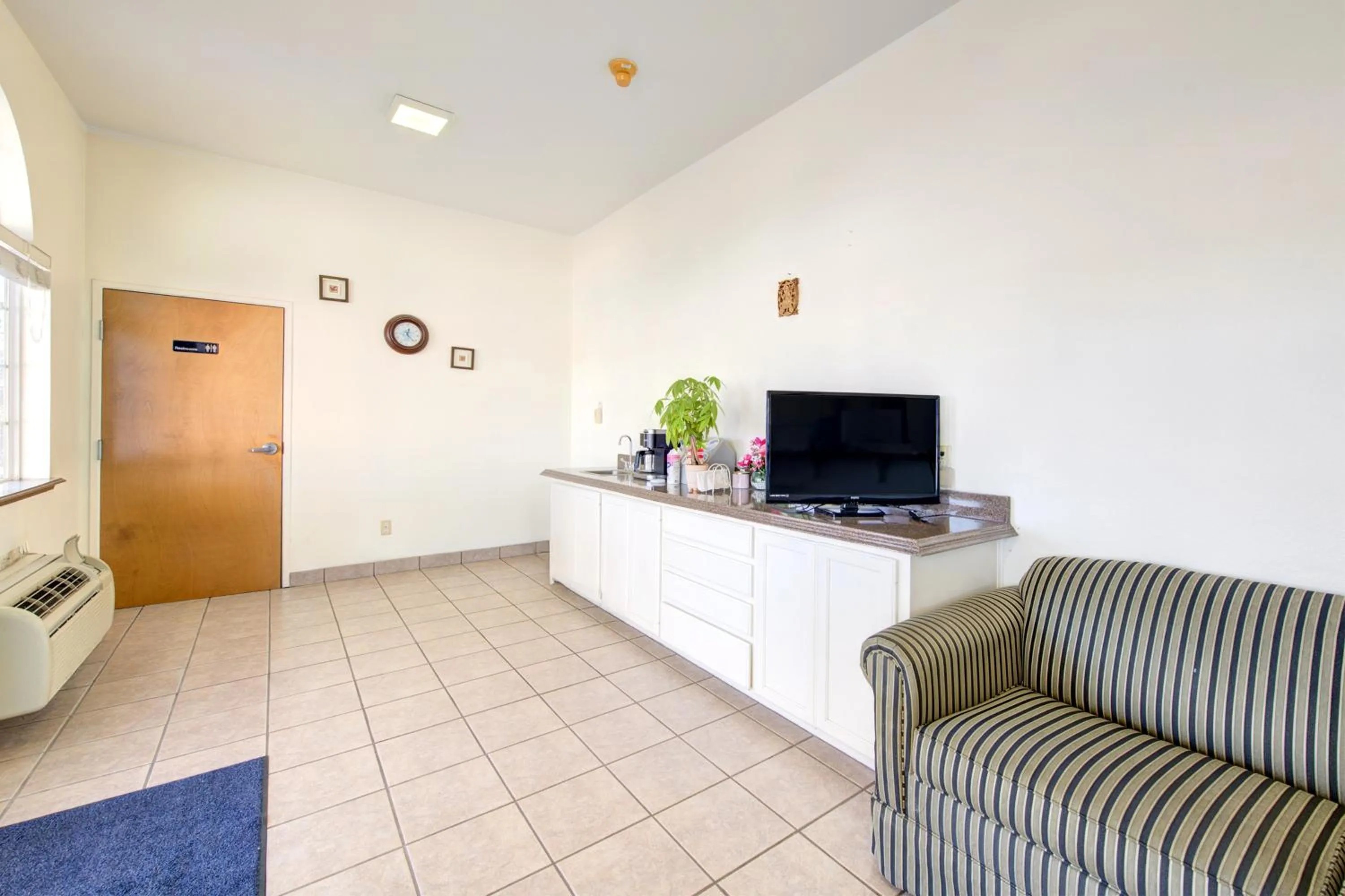 Lobby or reception in Heights Inn by Townhouse Harker Heights Killeen