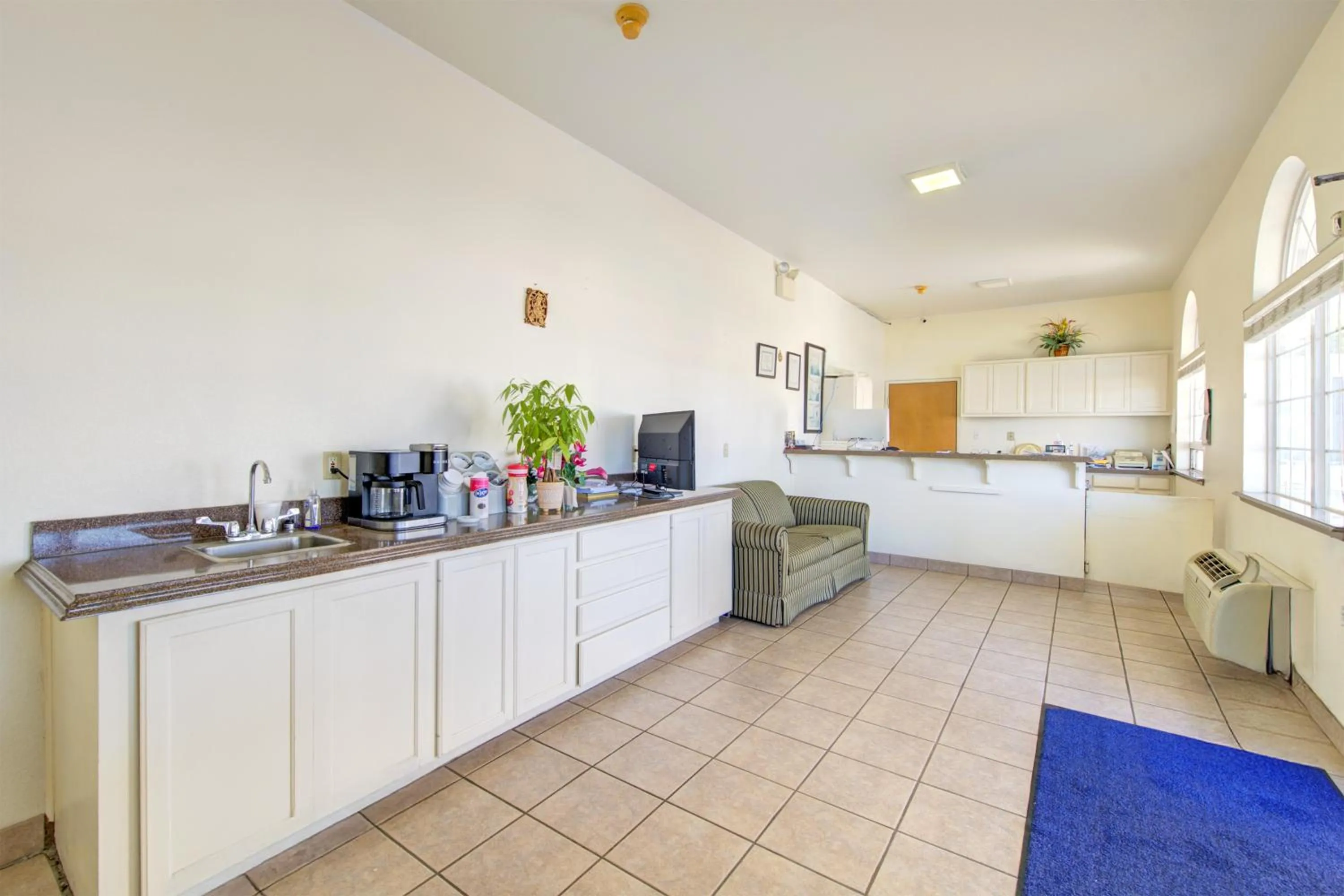 Breakfast in Heights Inn by Townhouse Harker Heights Killeen