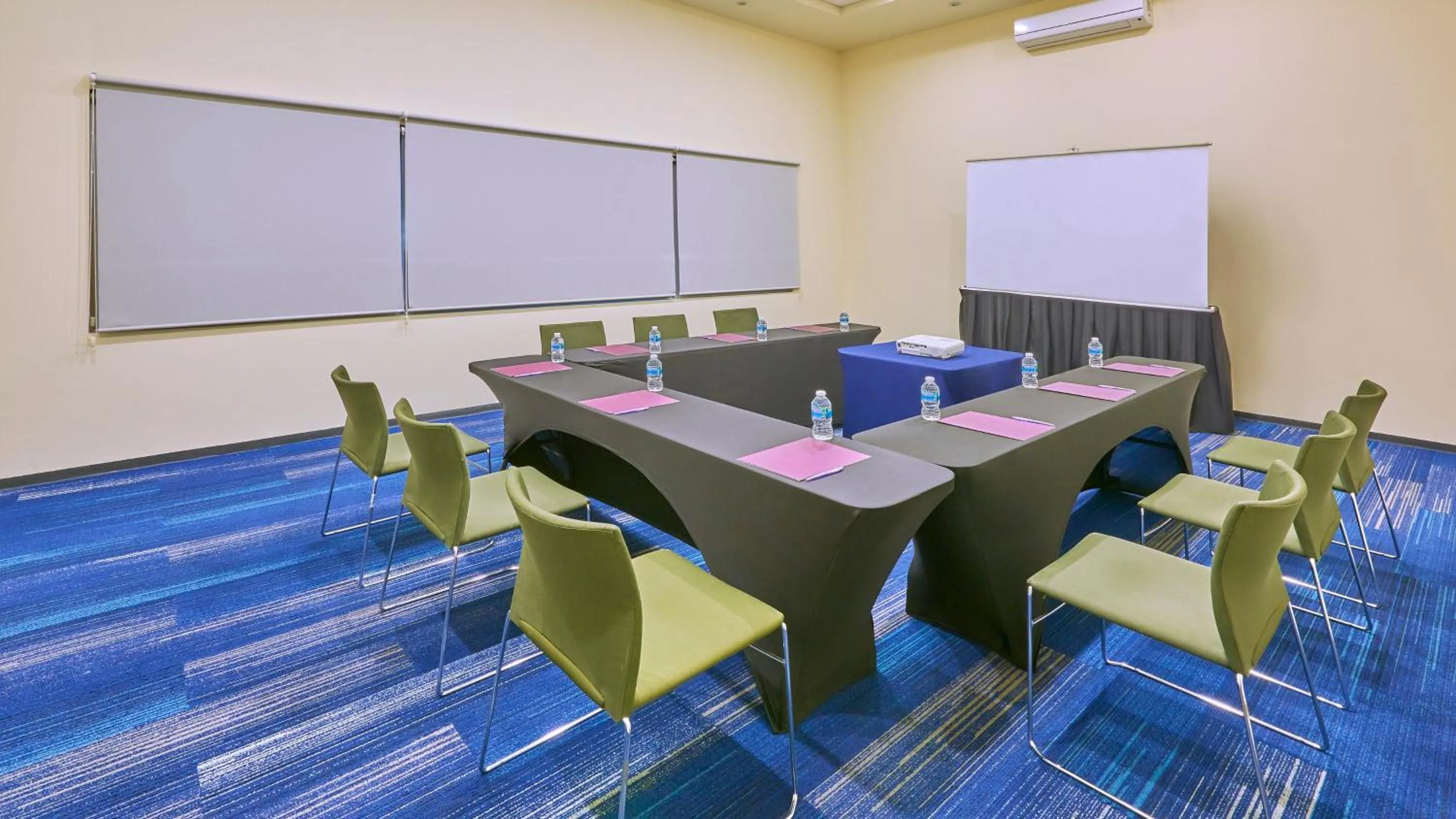 Spa and wellness centre/facilities in Holiday Inn Guadalajara Patria-Universidad by IHG