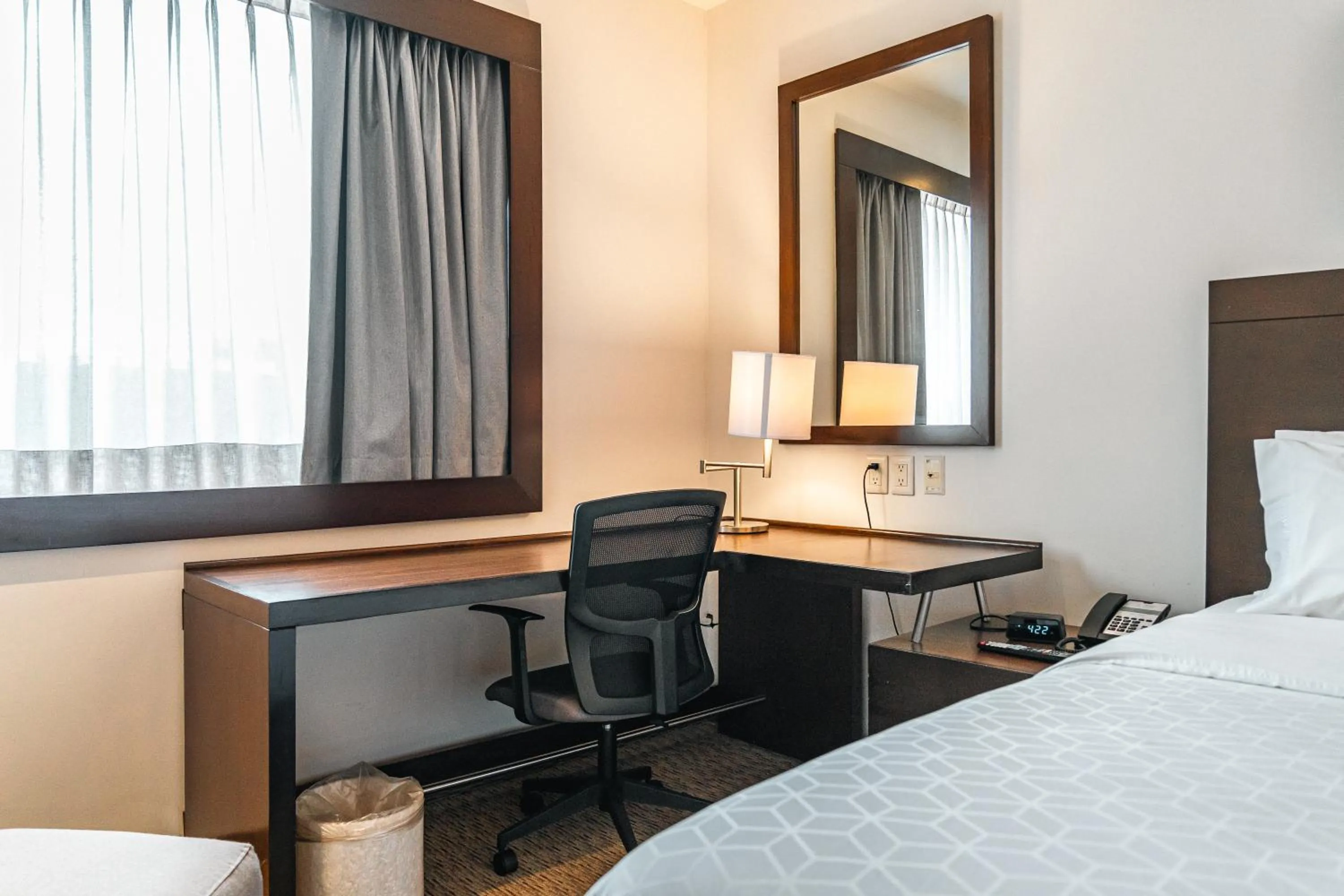 Bedroom, Bed in Holiday Inn Guadalajara Patria-Universidad by IHG