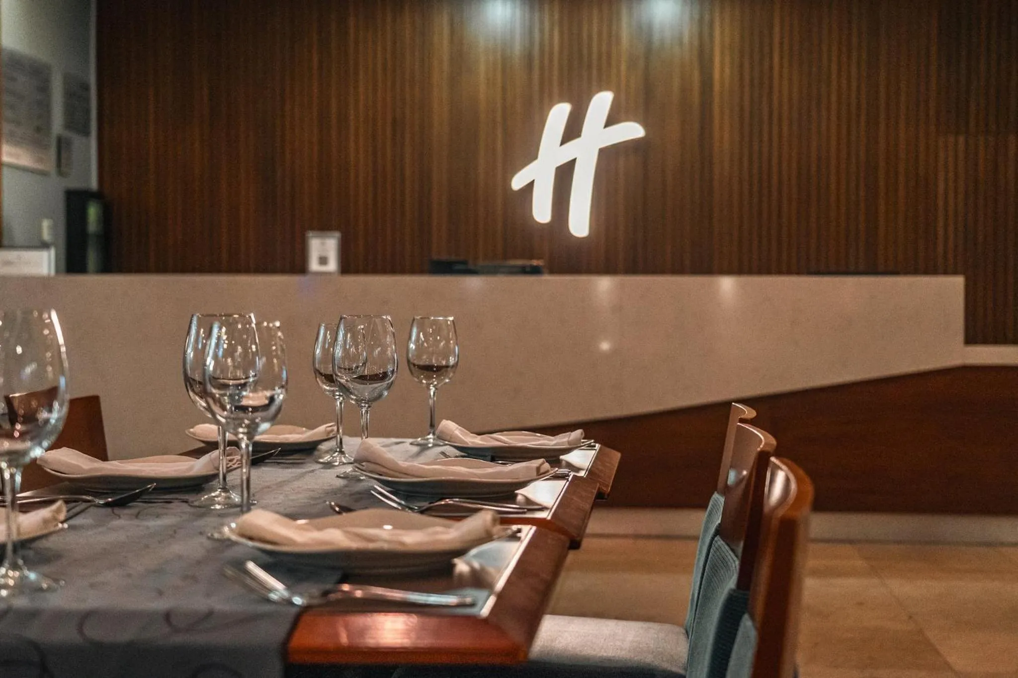 Restaurant/places to eat in Holiday Inn Guadalajara Patria-Universidad by IHG