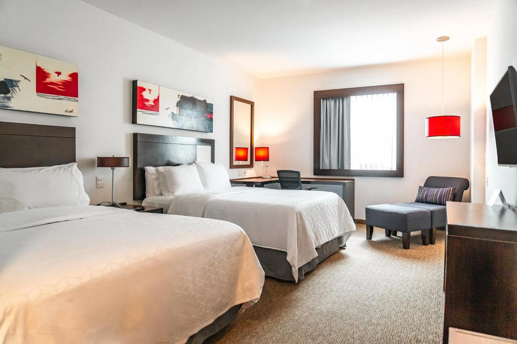 Photo of the whole room, Bed in Holiday Inn Guadalajara Patria-Universidad by IHG