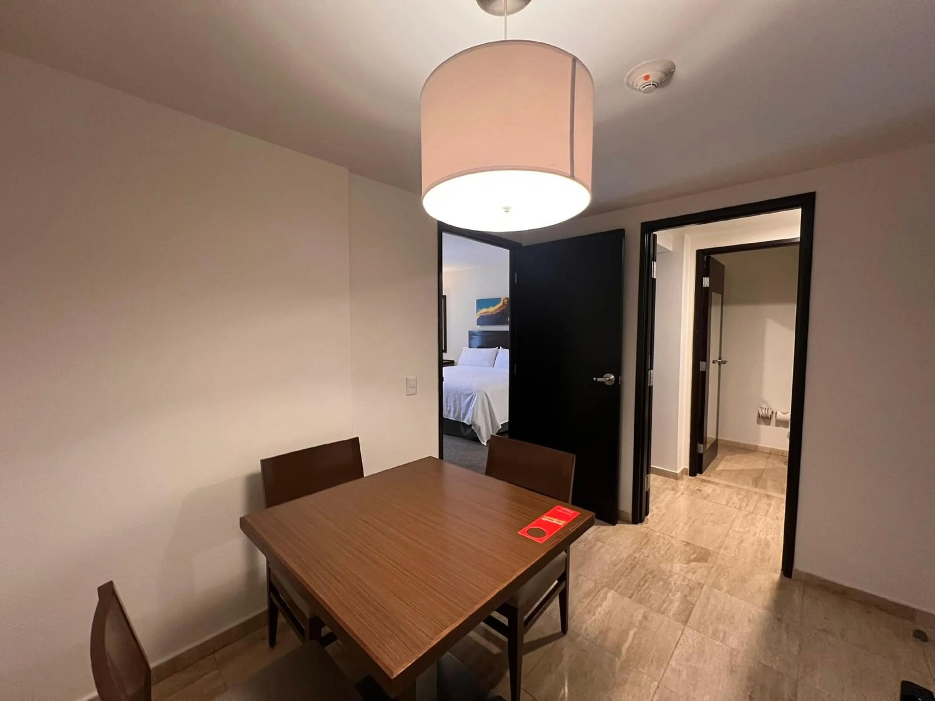 Photo of the whole room in Holiday Inn Guadalajara Patria-Universidad by IHG