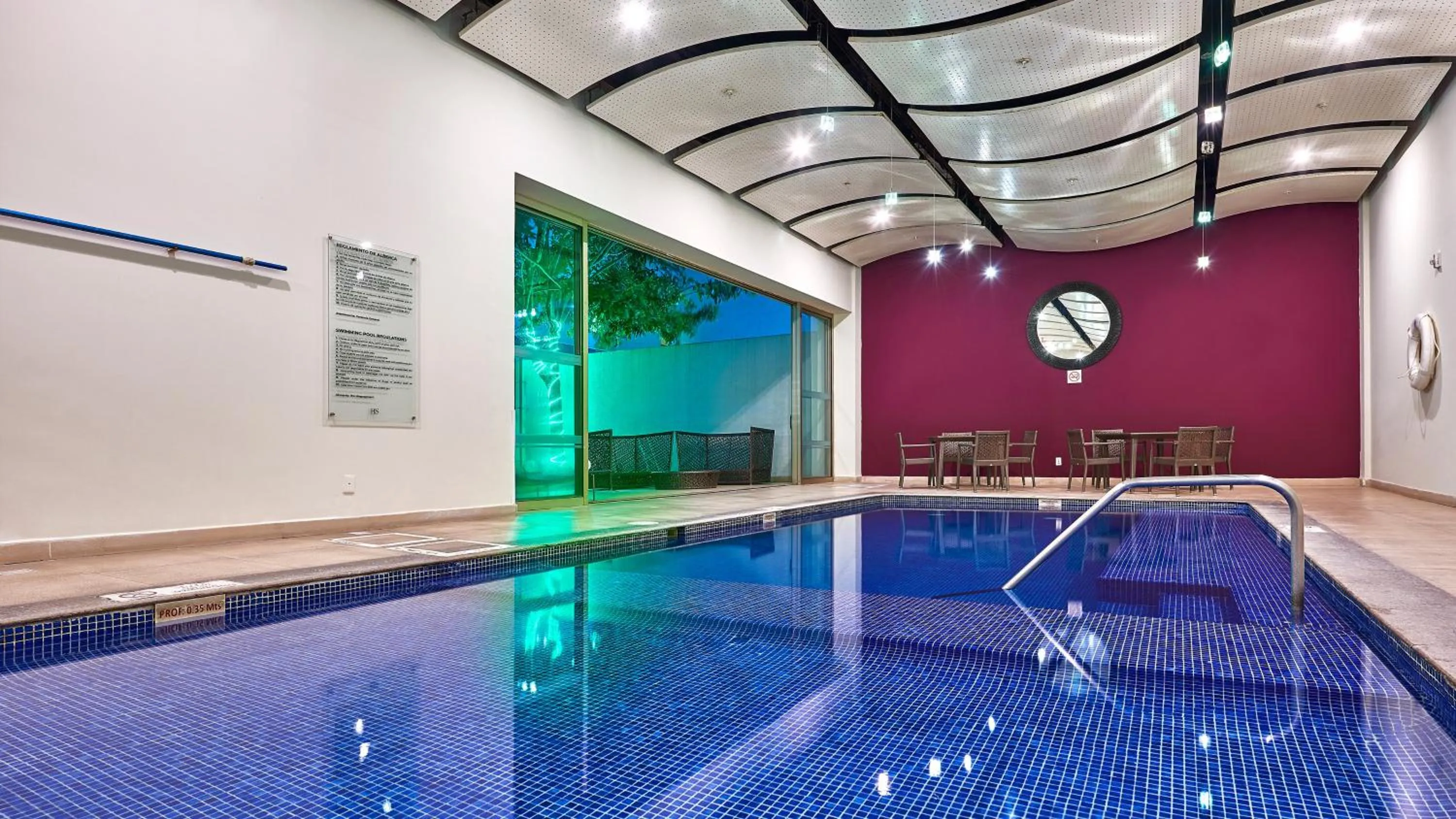 Swimming pool in Holiday Inn Guadalajara Patria-Universidad by IHG