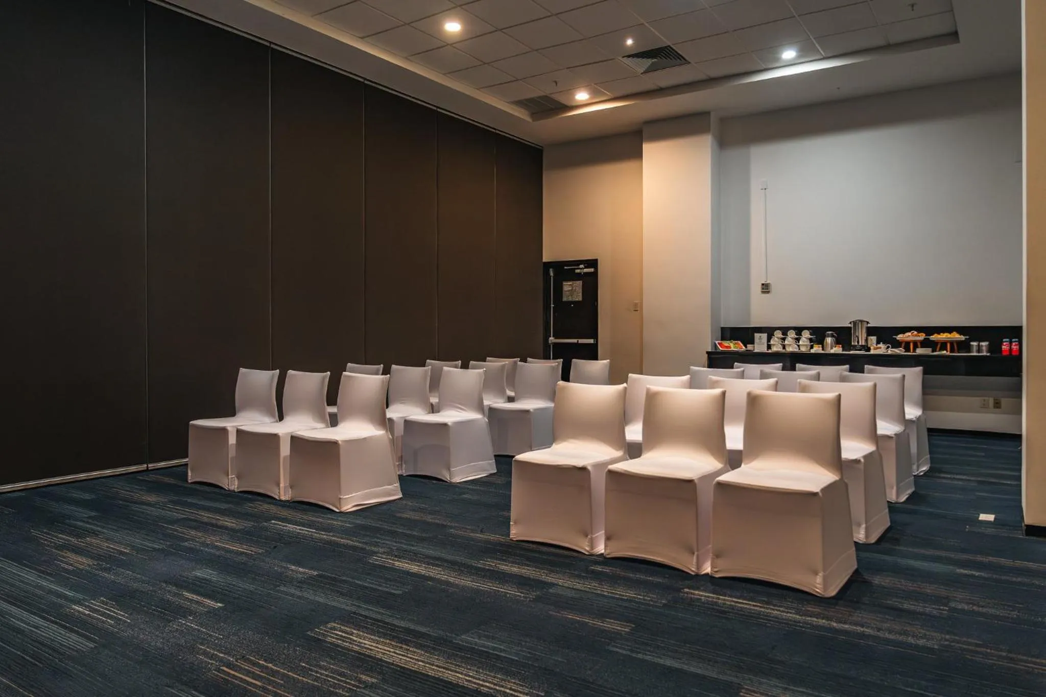 Meeting/conference room in Holiday Inn Guadalajara Patria-Universidad by IHG