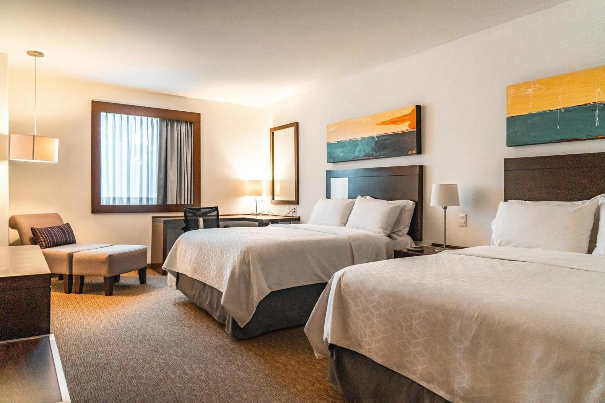 Photo of the whole room, Bed in Holiday Inn Guadalajara Patria-Universidad by IHG