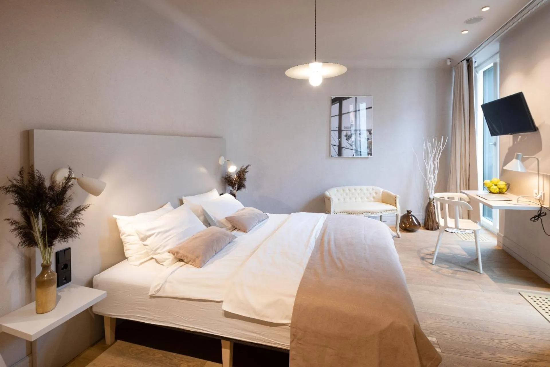 Bed in Redstone Apartments