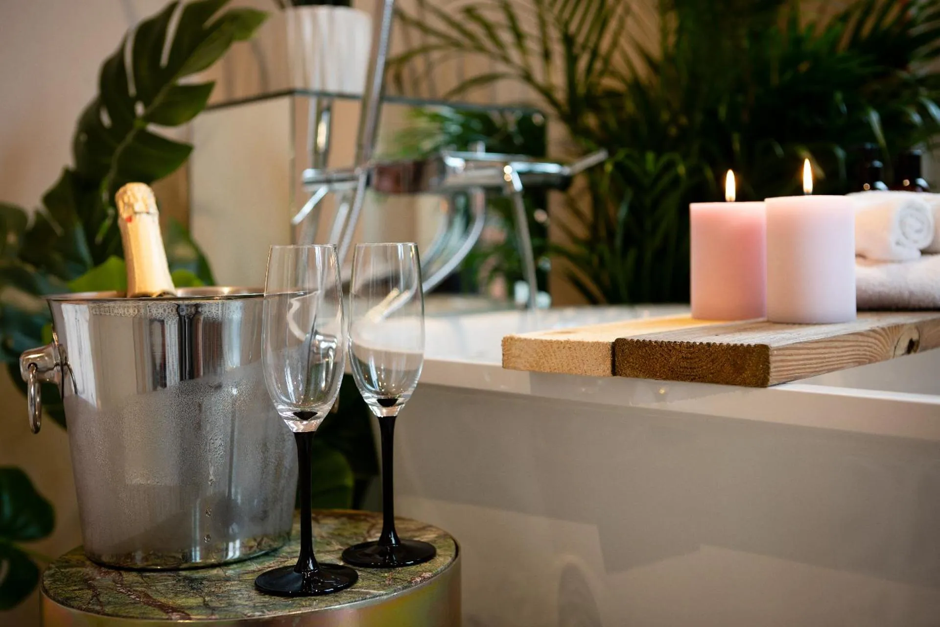 Alcoholic drinks in Redstone Apartments