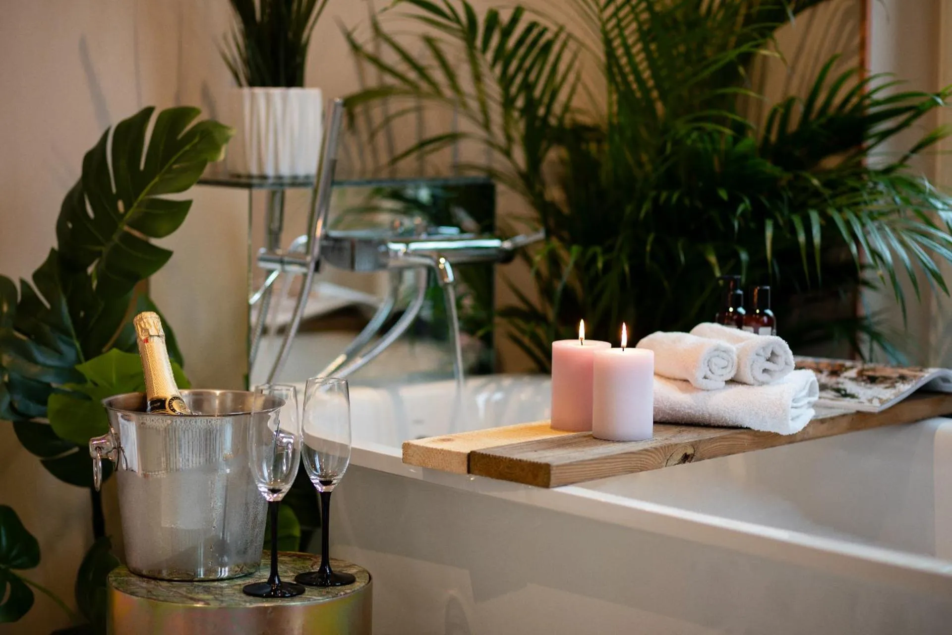 Alcoholic drinks in Redstone Apartments