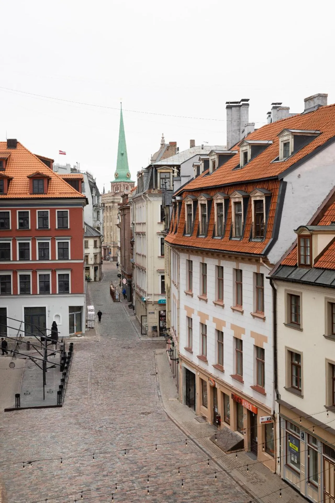 Nearby landmark in Redstone Apartments