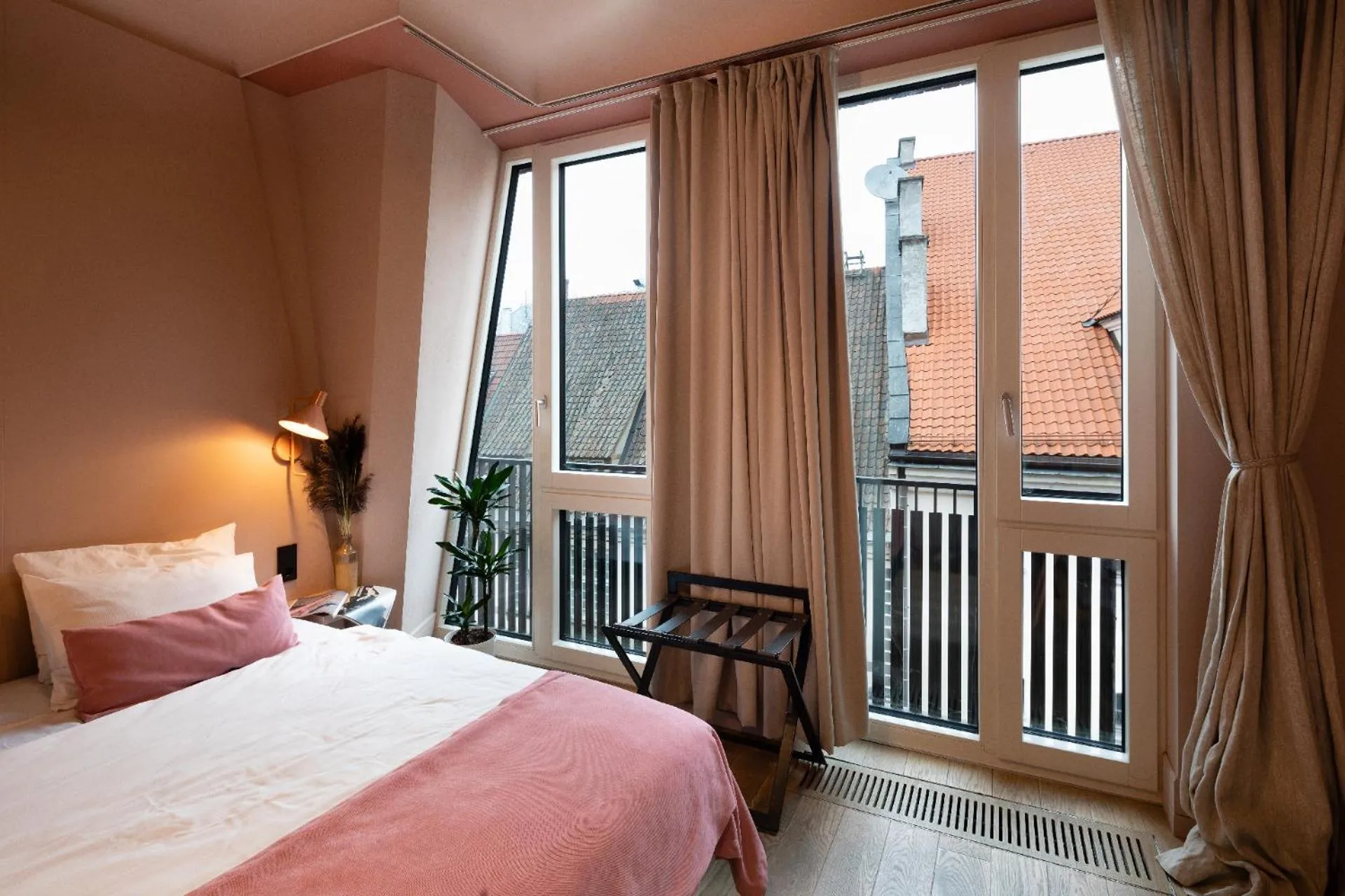 Bed in Redstone Apartments