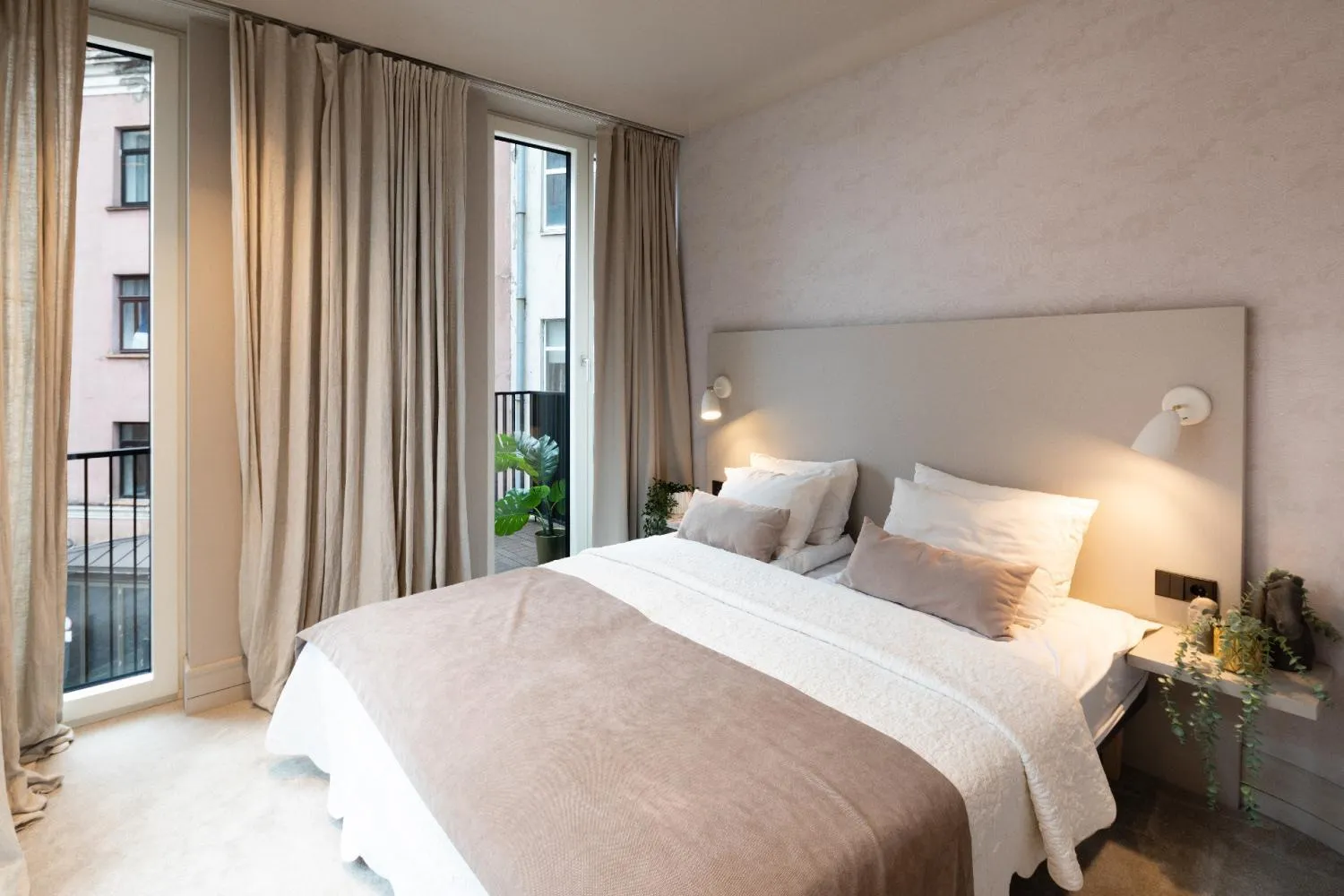 Bed in Redstone Apartments