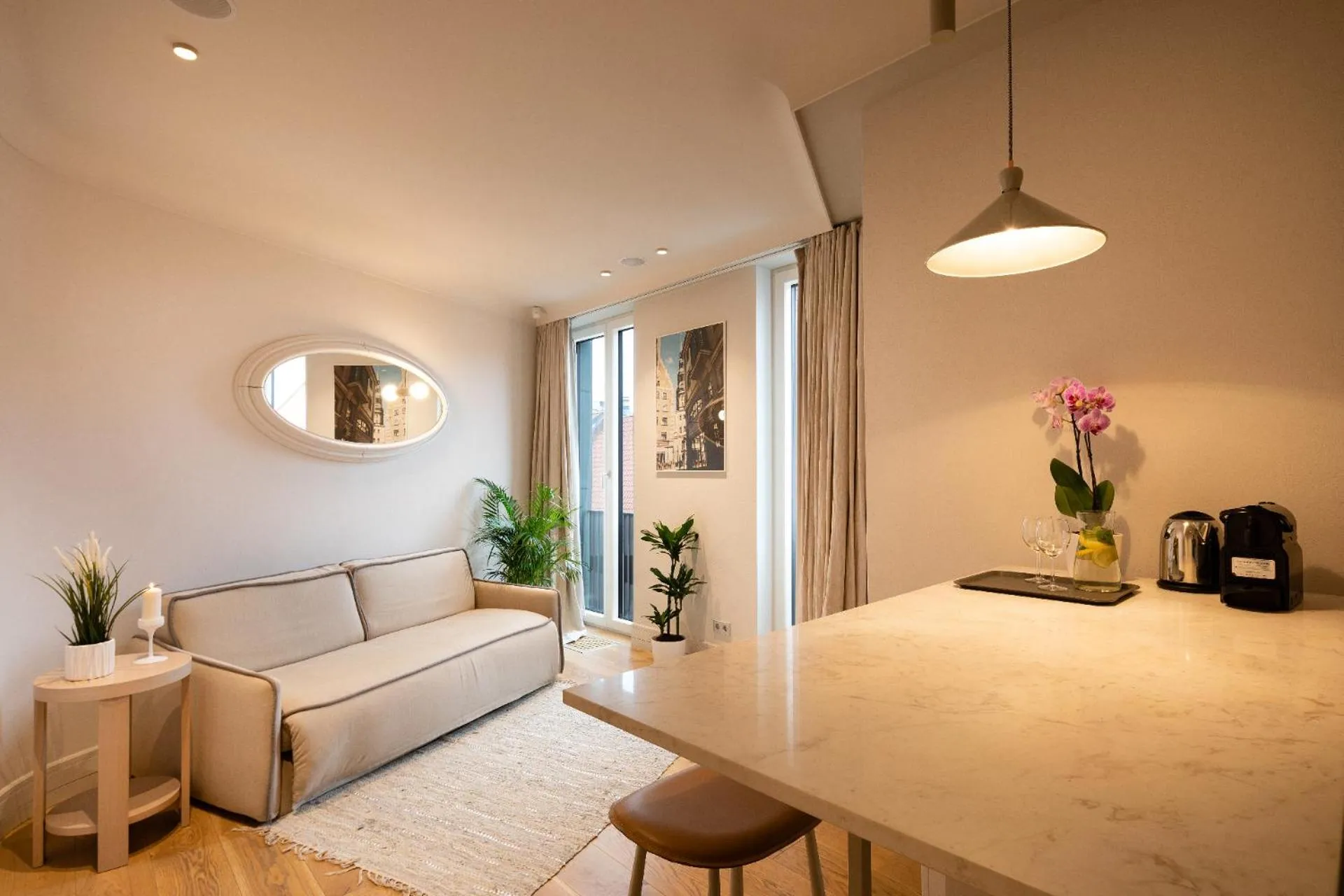 Living room in Redstone Apartments