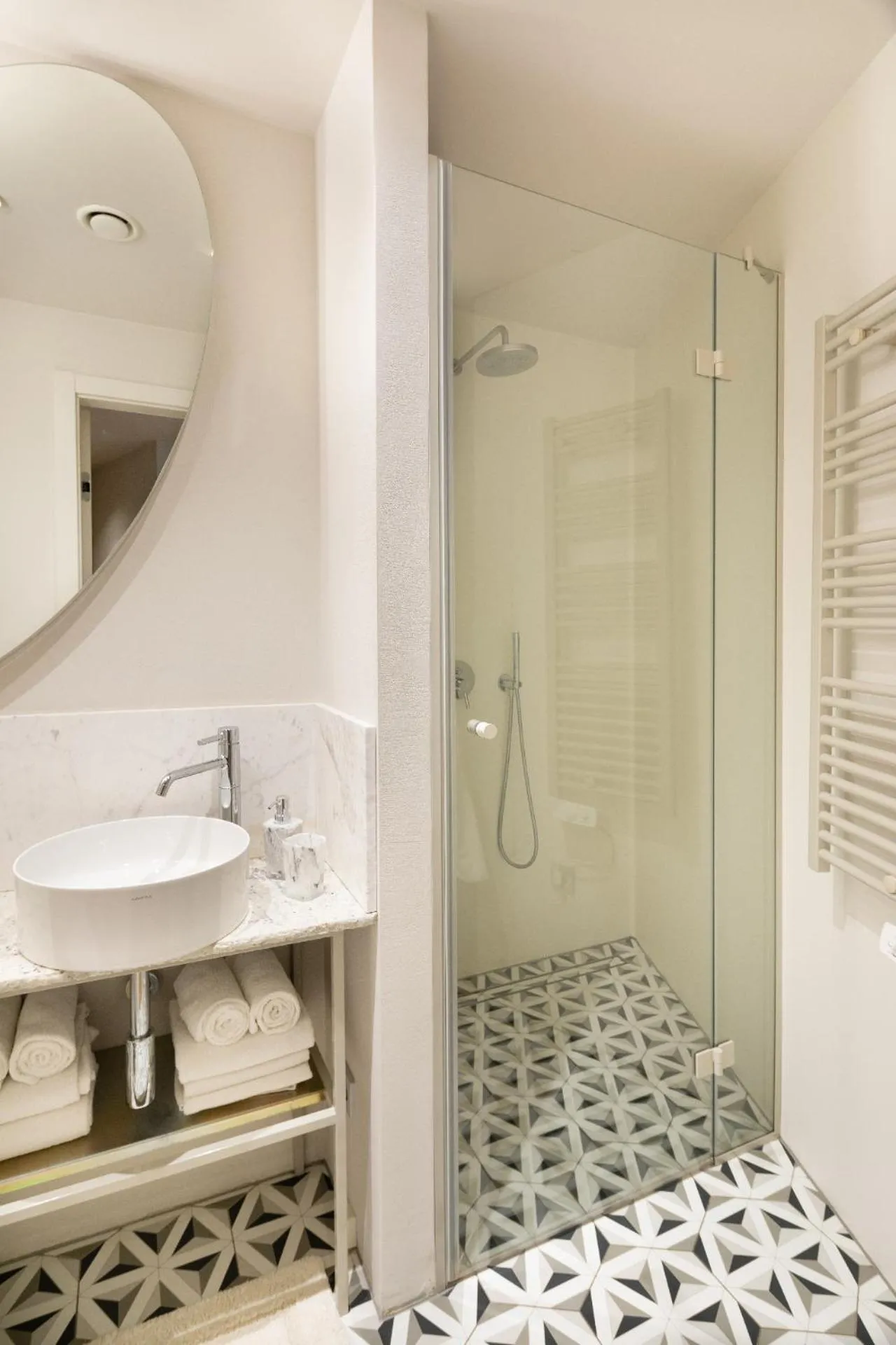 Shower in Redstone Apartments