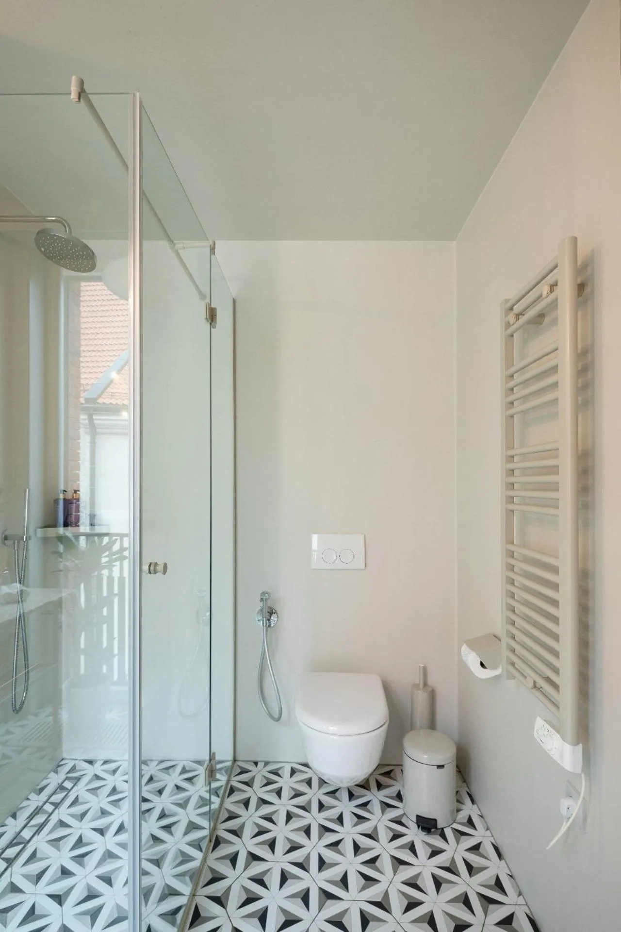 Shower in Redstone Apartments