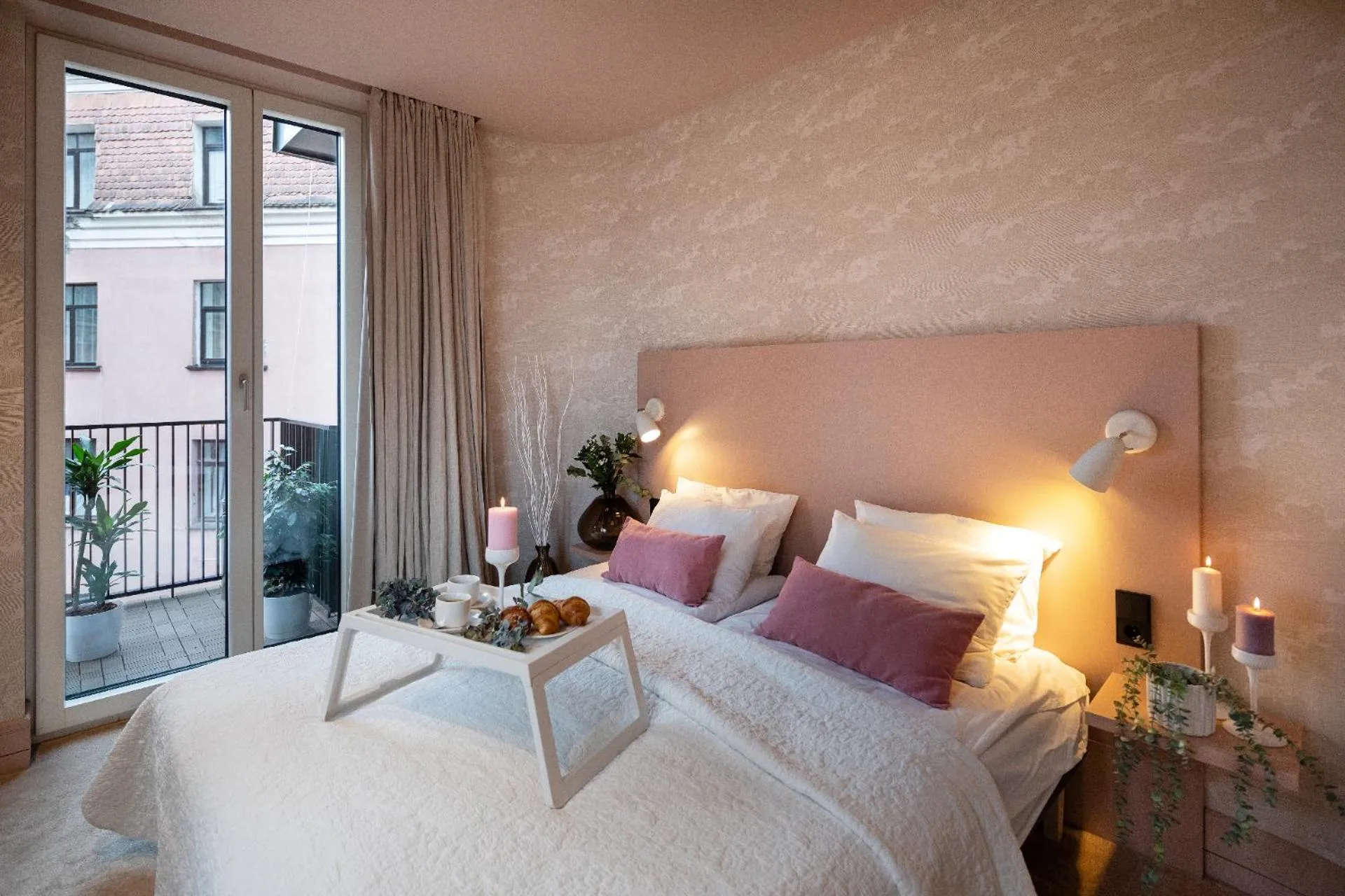 Bed in Redstone Apartments