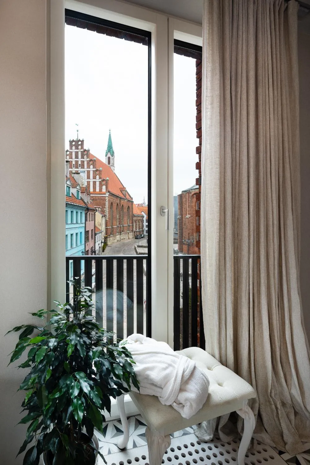 Bathroom in Redstone Apartments