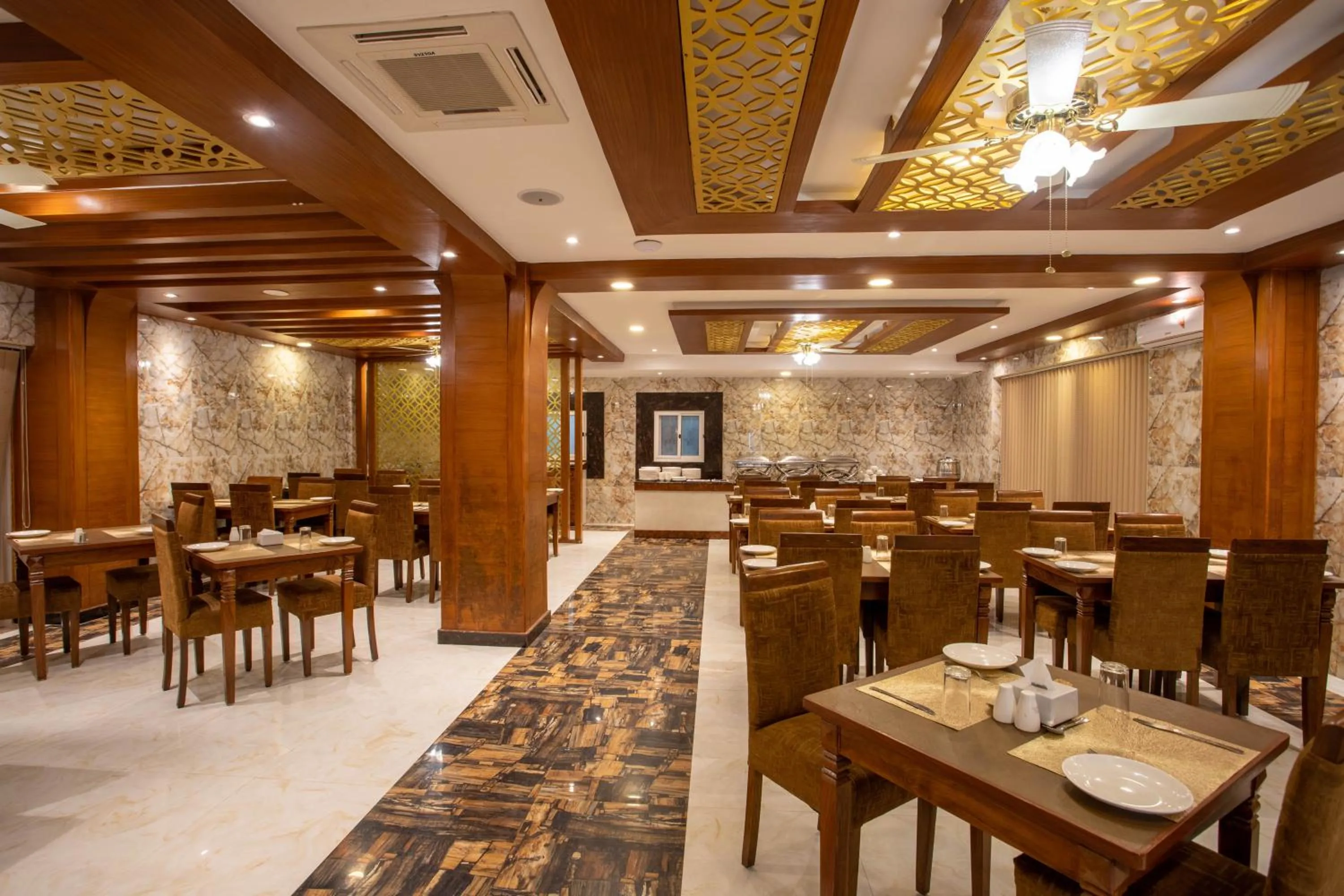 Restaurant/places to eat in Hotel Mahadev Inn Pokhara