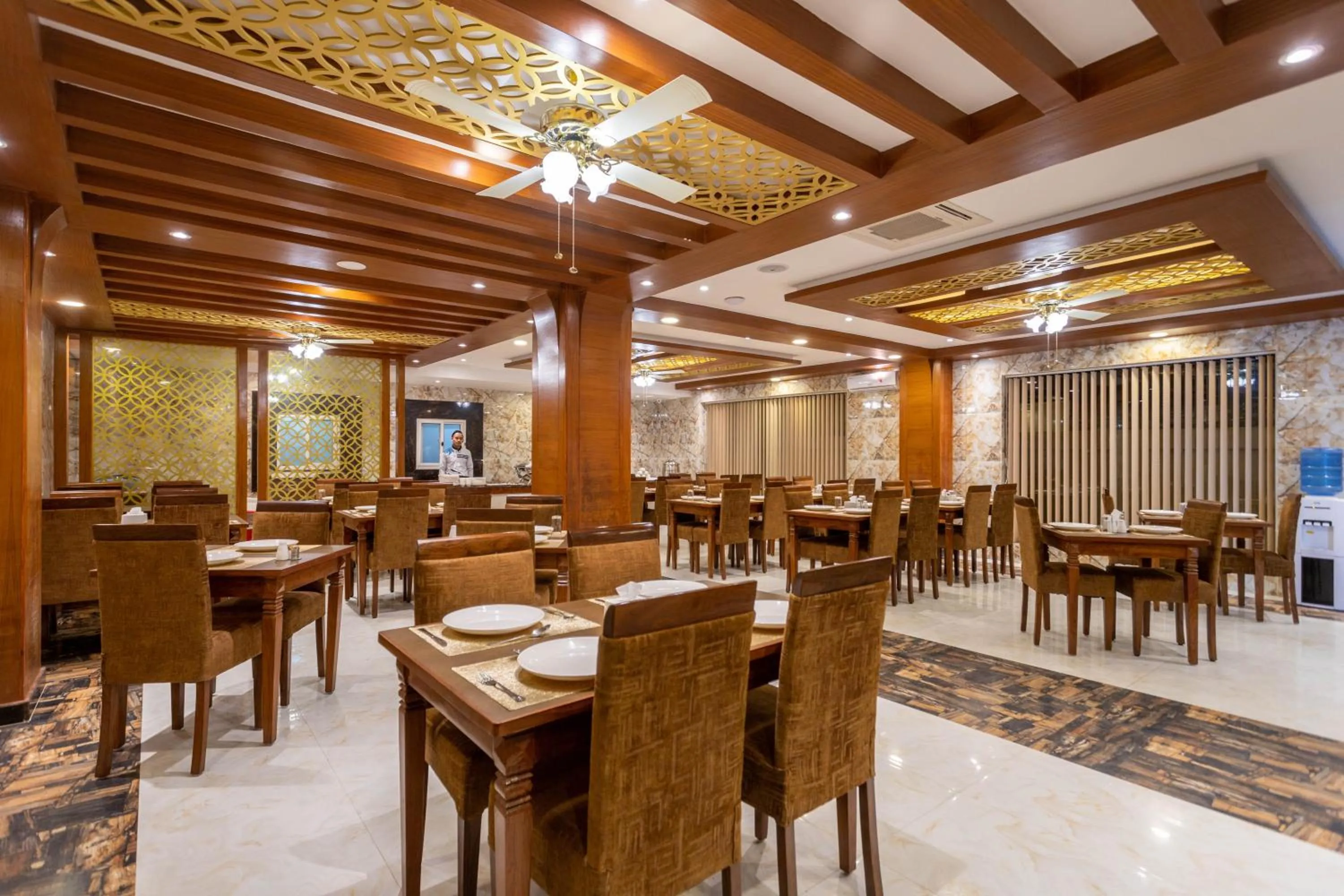 Restaurant/places to eat in Hotel Mahadev Inn Pokhara