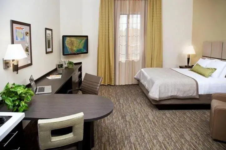 Studio Suite in Candlewood Suites Tucson by IHG Studio Suite in Candlewood Suites Tucson by IHG