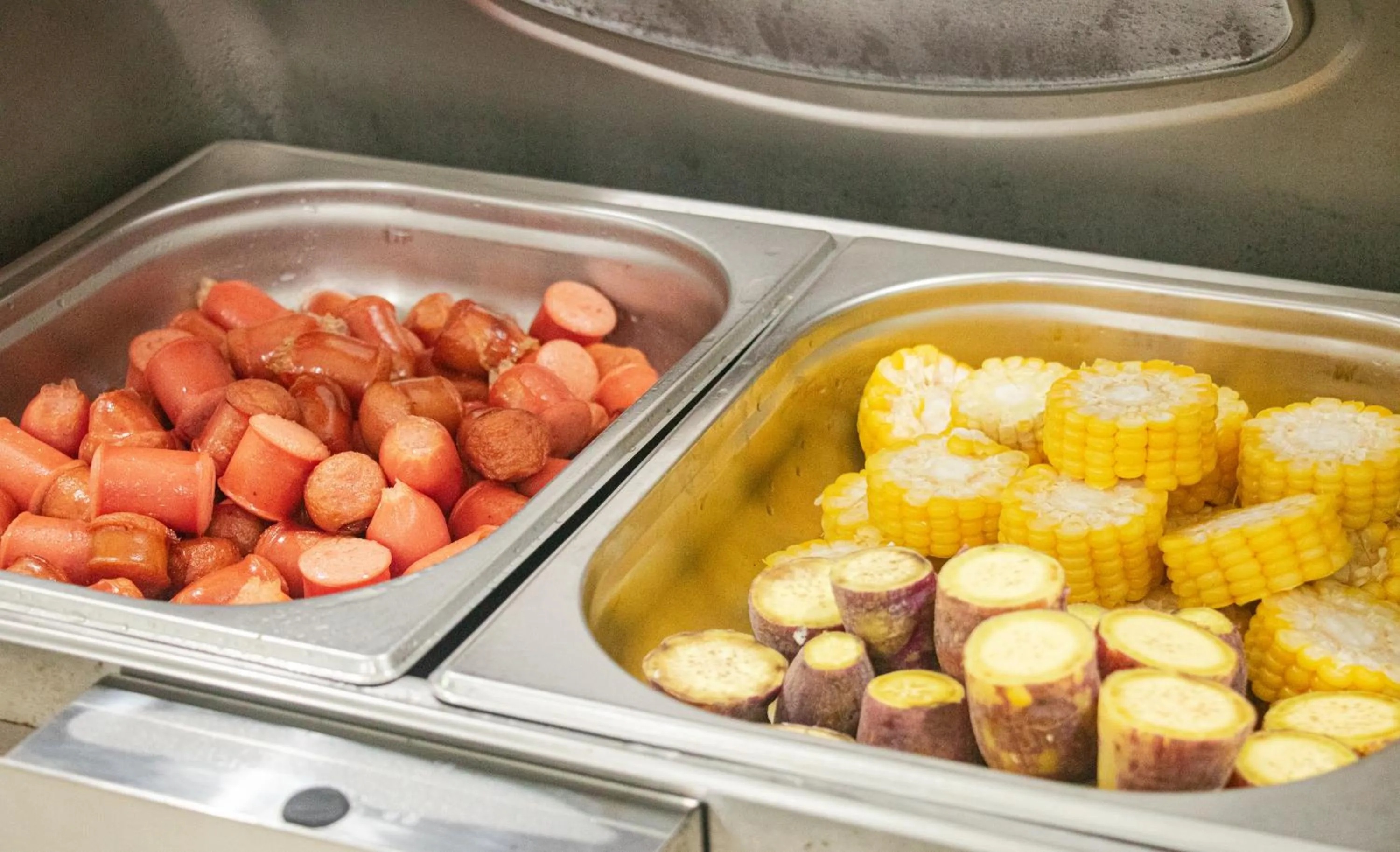 Buffet breakfast in NIGHT SEA HOTEL