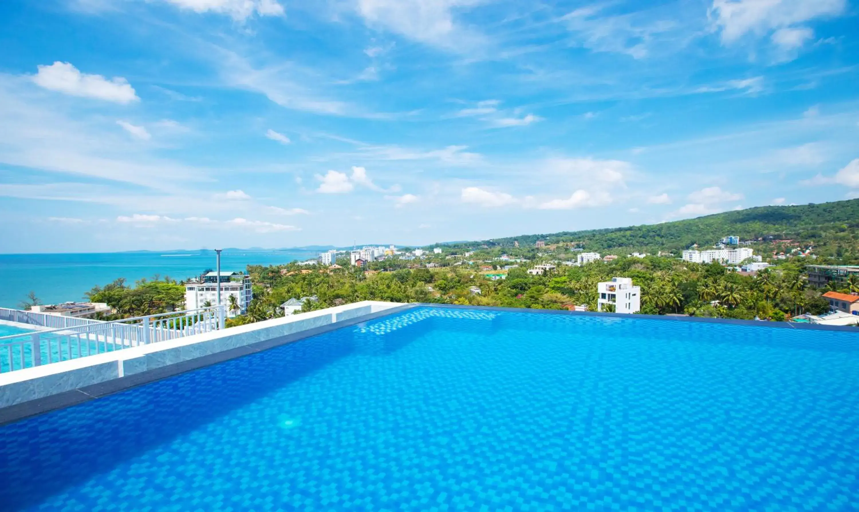 Sea view in NIGHT SEA HOTEL Sea view in NIGHT SEA HOTEL