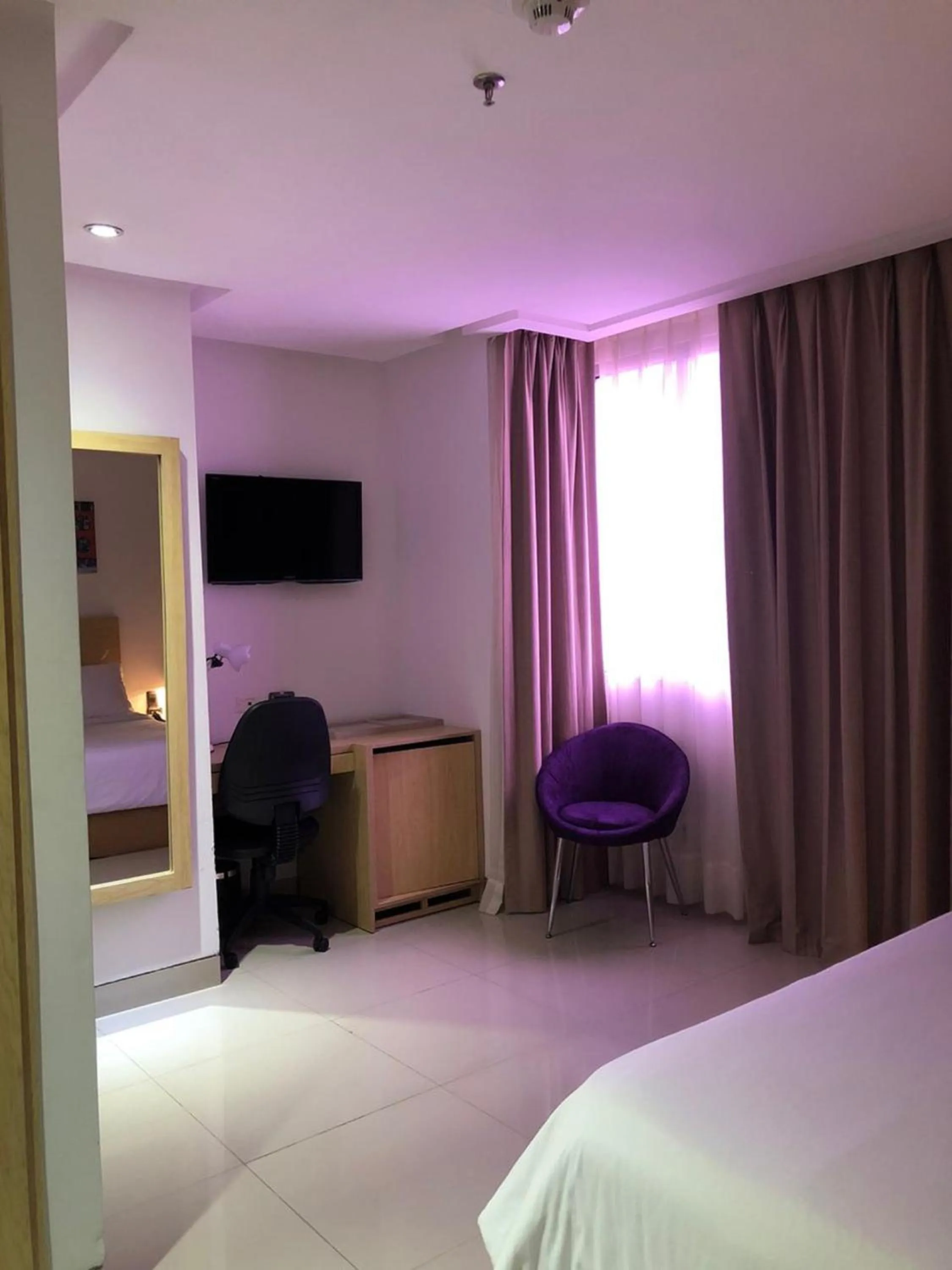 Bedroom, Bed in Radisson Diamond Barranquilla