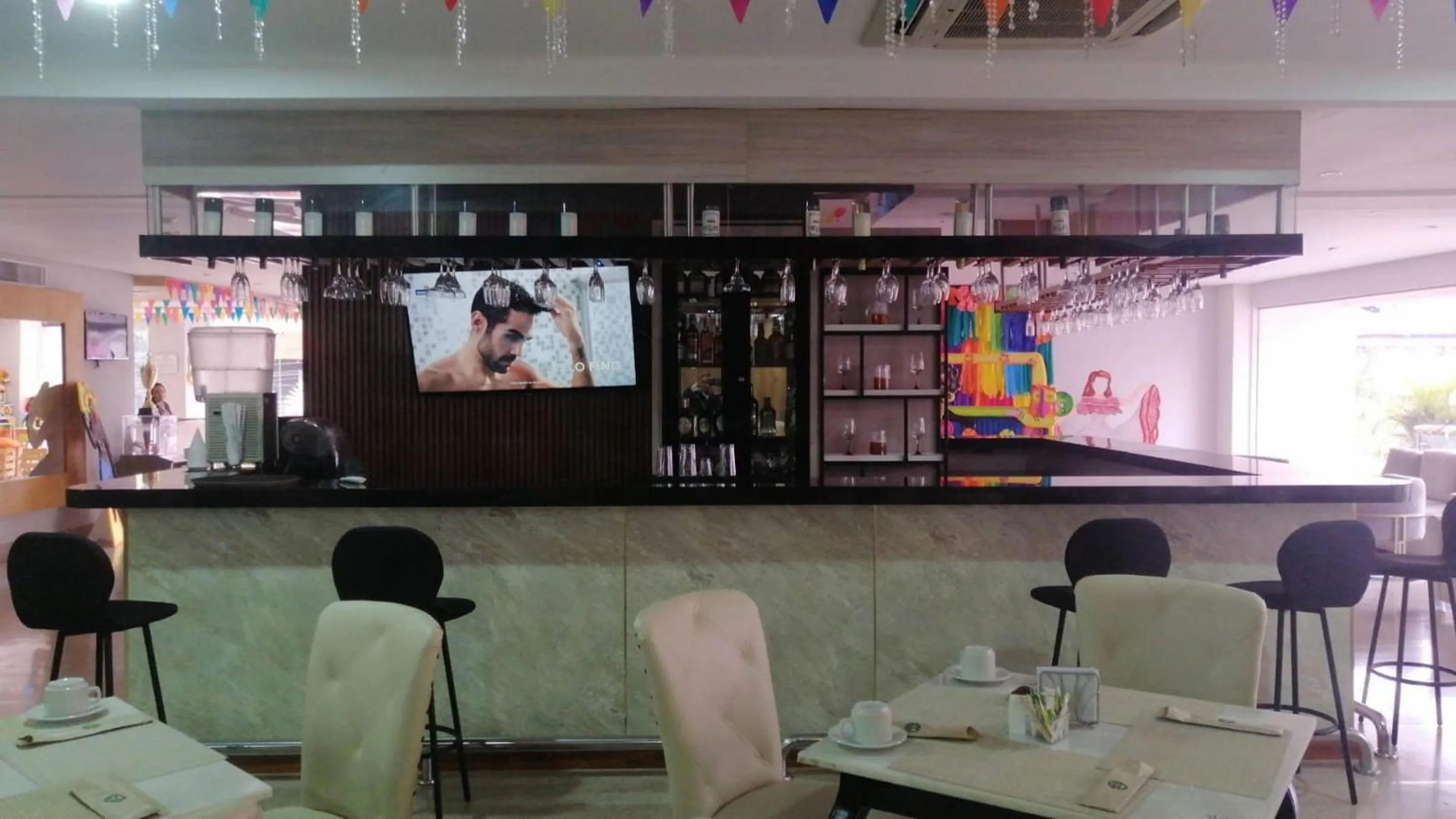 Lounge or bar in Radisson Diamond Barranquilla