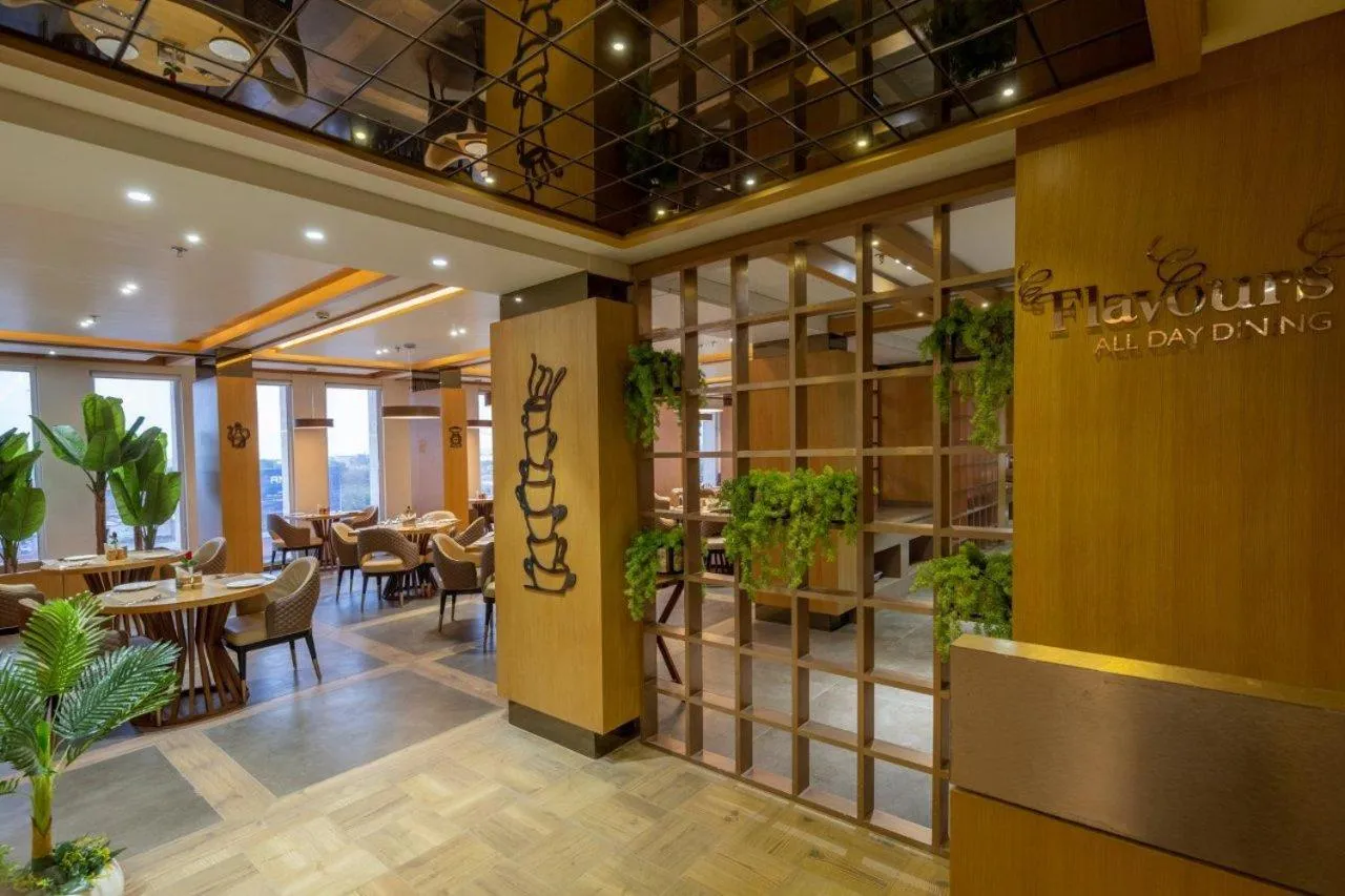 Restaurant/places to eat in Sarovar Portico Morbi