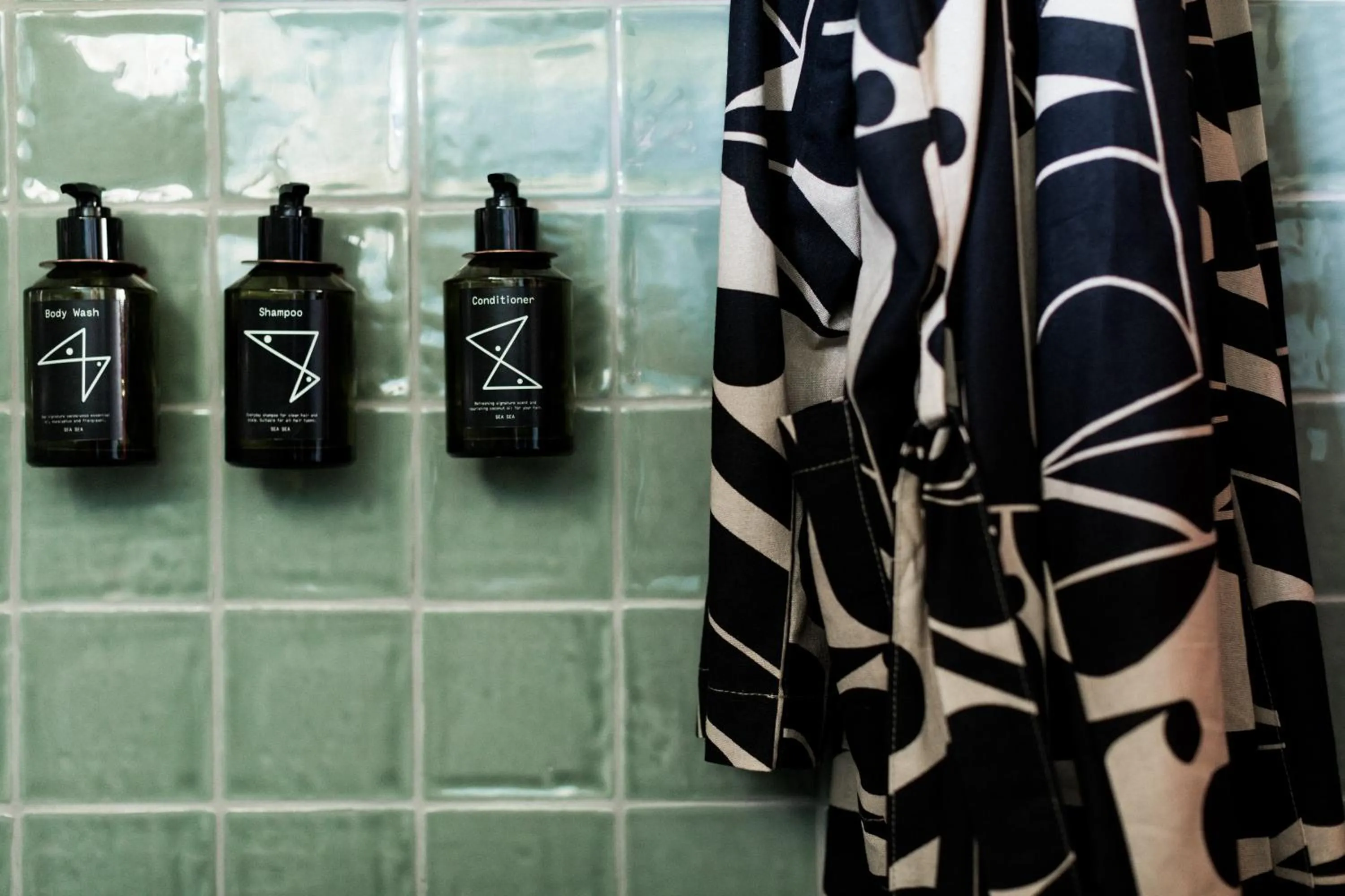 Shower in Sea Sea Hotel