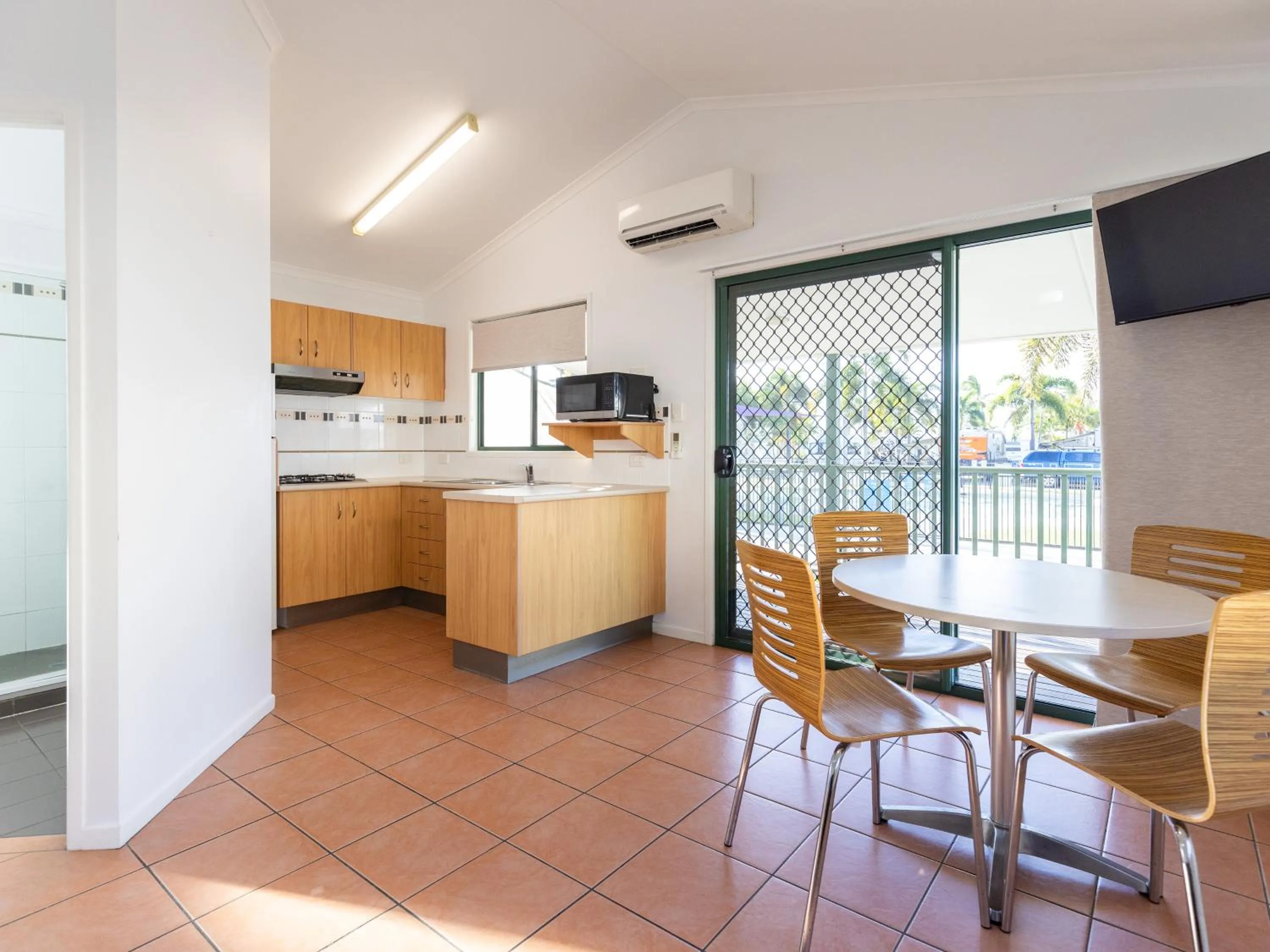 Kitchen or kitchenette in NRMA Bowen Beachfront Holiday Park