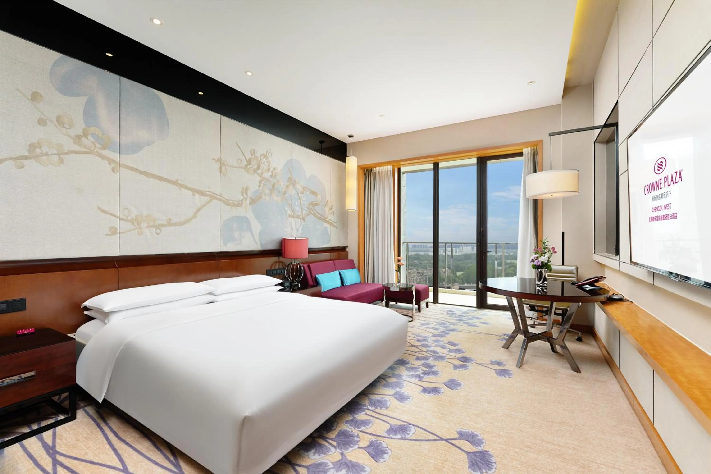 Bed in Crowne Plaza Chengdu West by IHG